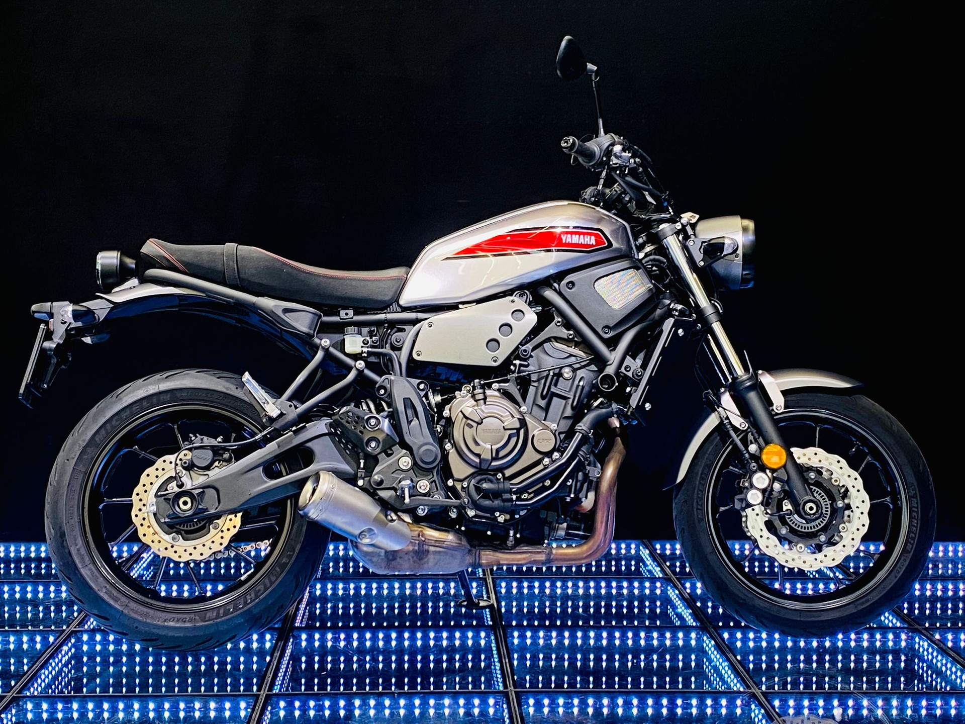 YAMAHA XSR 700 (35kW)-image-2