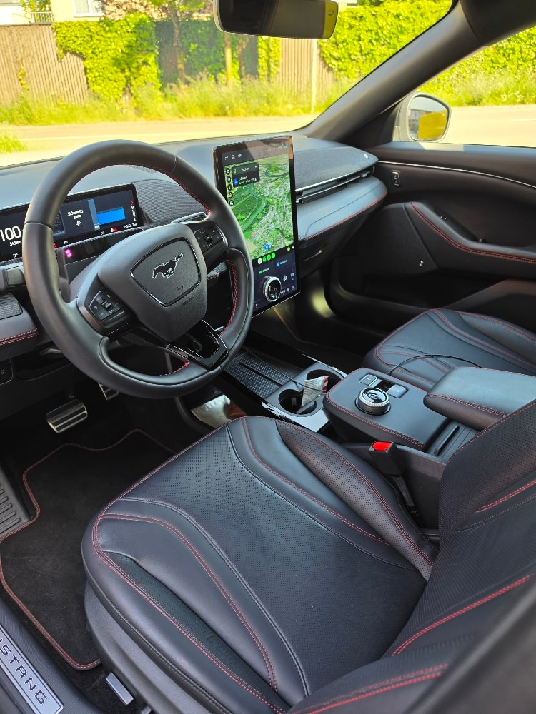 FORD Mustang MACH-E AWD 72.6 kWh-image-11