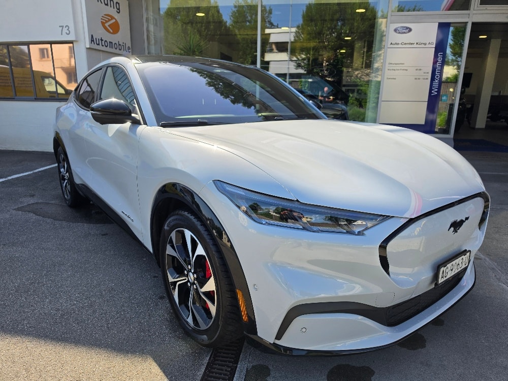 FORD Mustang MACH-E AWD 72.6 kWh-showroom-element-3