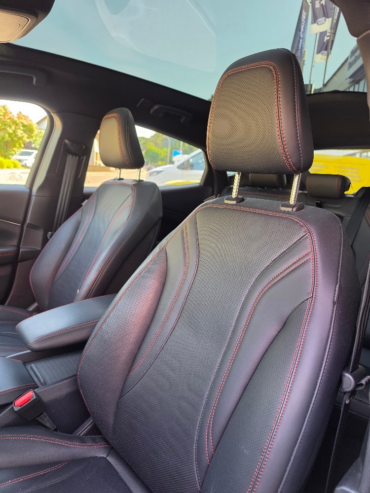 FORD Mustang MACH-E AWD 72.6 kWh-image-12