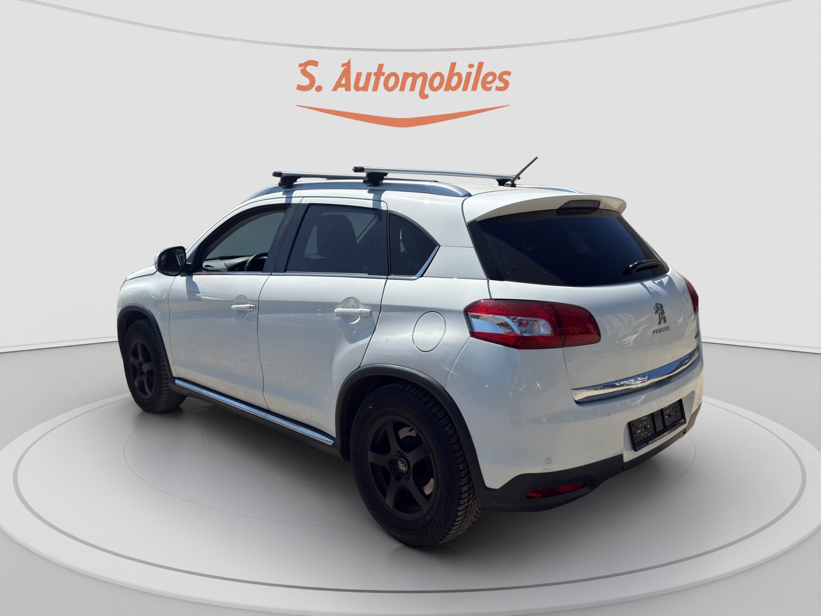 PEUGEOT 4008 1.6 HDi Allure 4WD-image-3