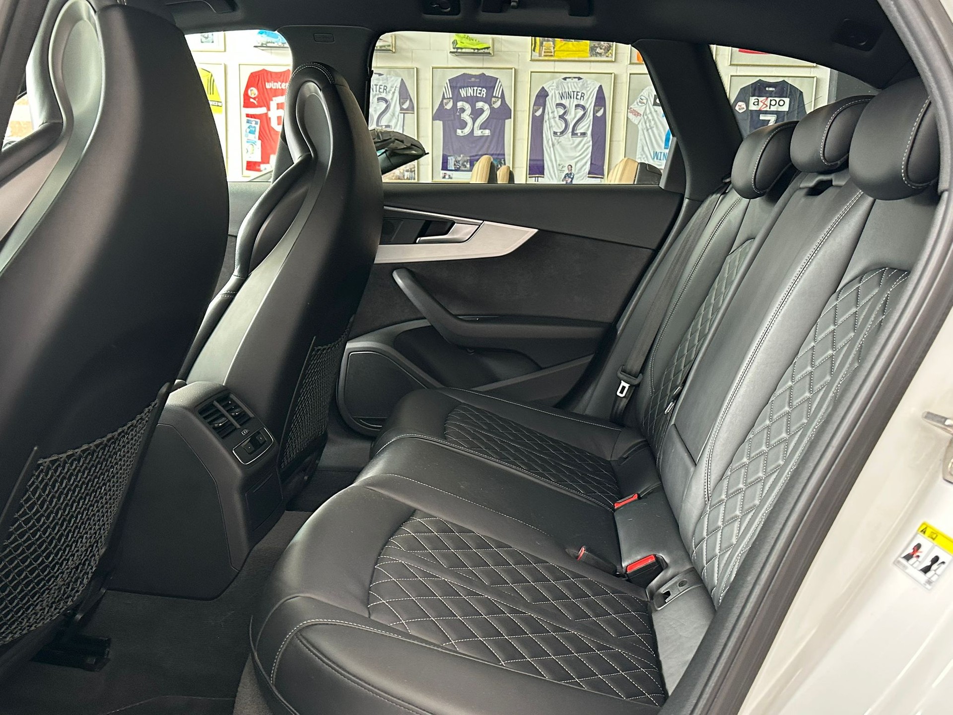 AUDI S4 Avant 3.0 TFSI quattro tiptronic-image-11