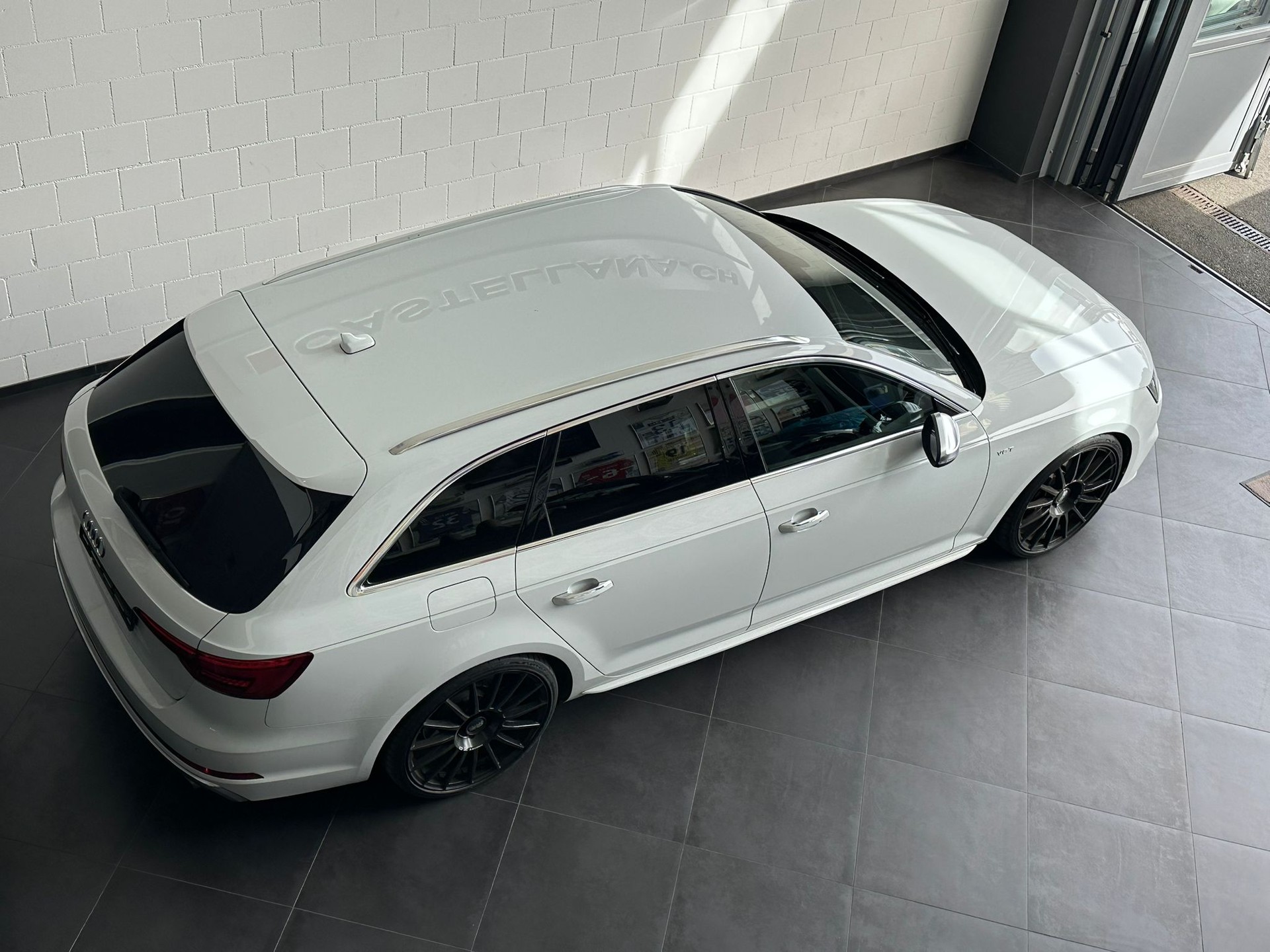 AUDI S4 Avant 3.0 TFSI quattro tiptronic-image-6