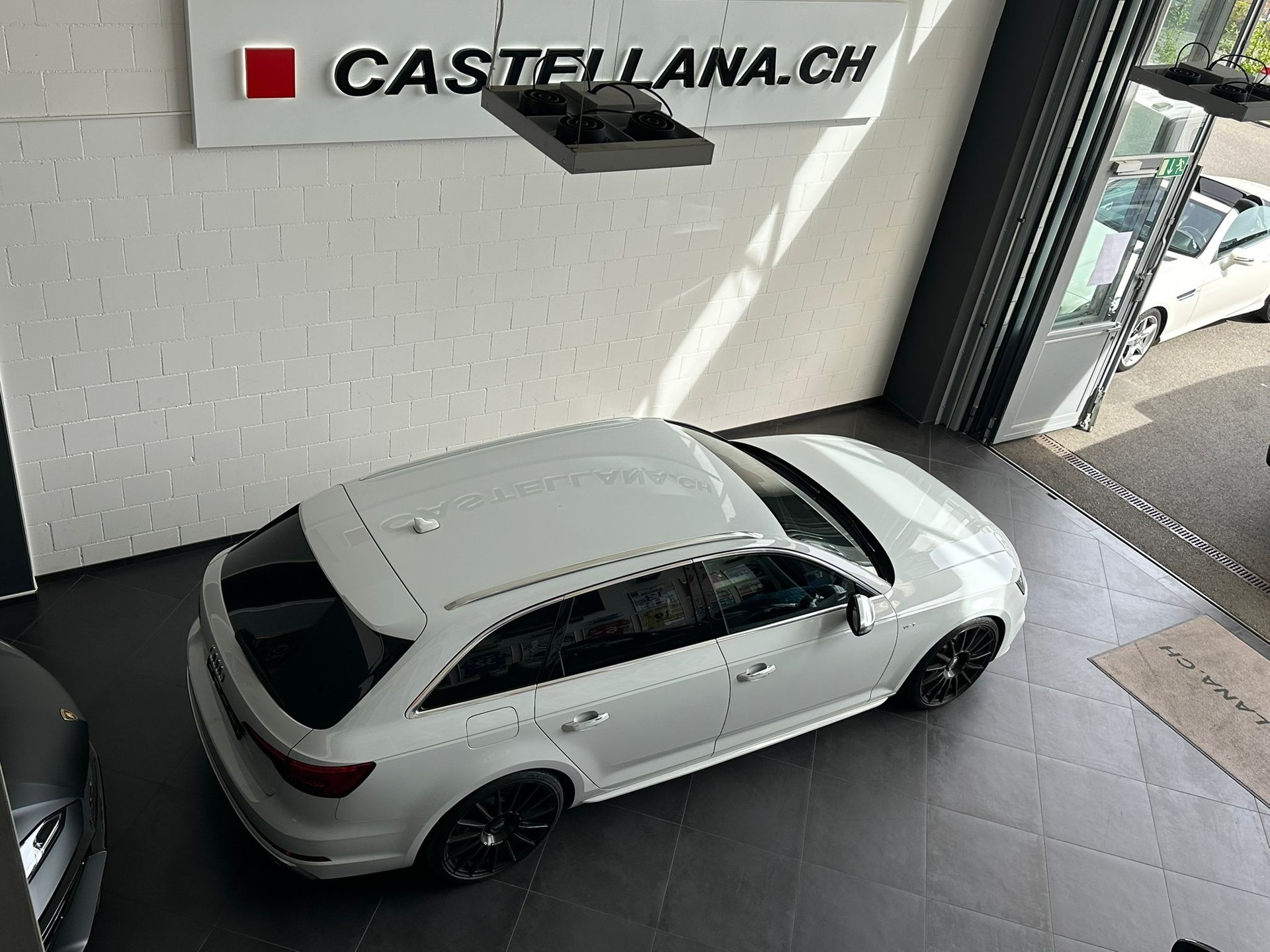AUDI S4 Avant 3.0 TFSI quattro tiptronic-image-7