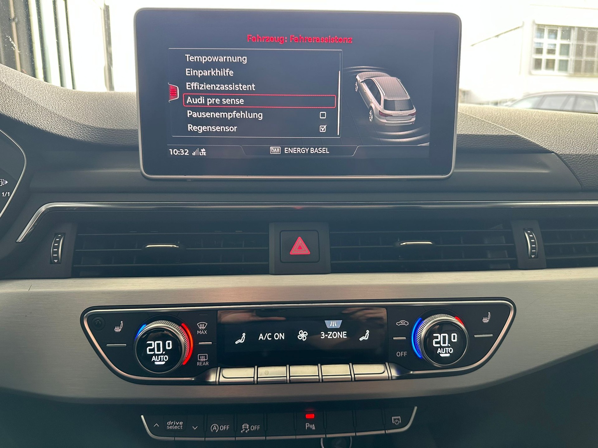 AUDI S4 Avant 3.0 TFSI quattro tiptronic-image-17