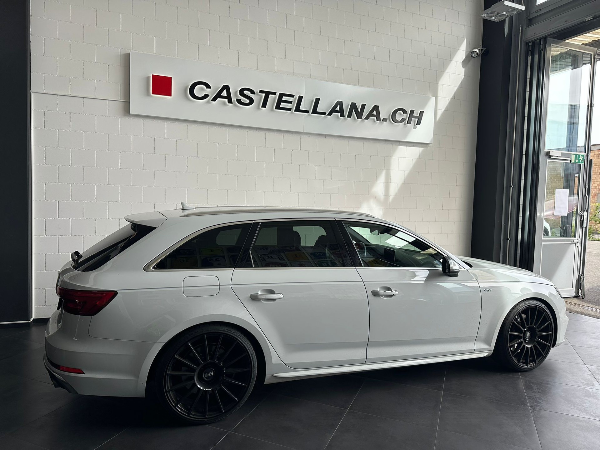 AUDI S4 Avant 3.0 TFSI quattro tiptronic-showroom-element-3
