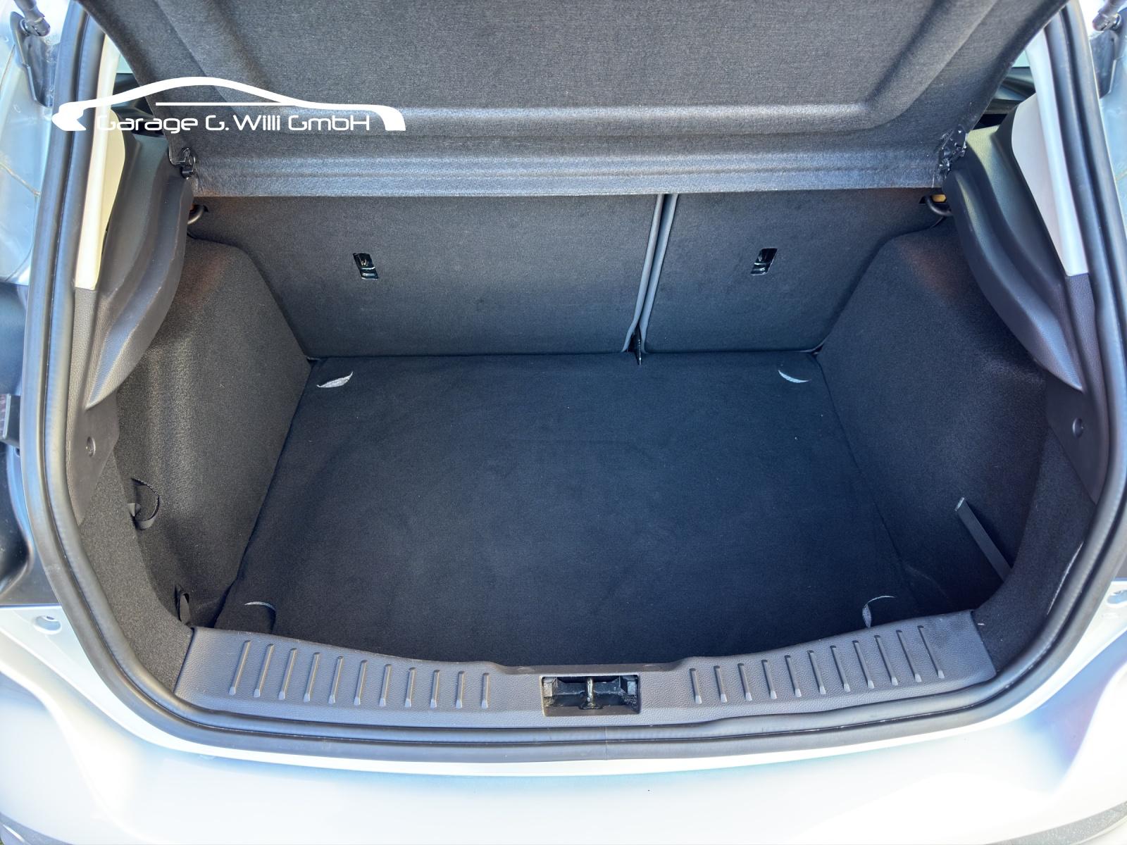 FORD Focus 2.0 TDCi Titanium PowerShift-image-16