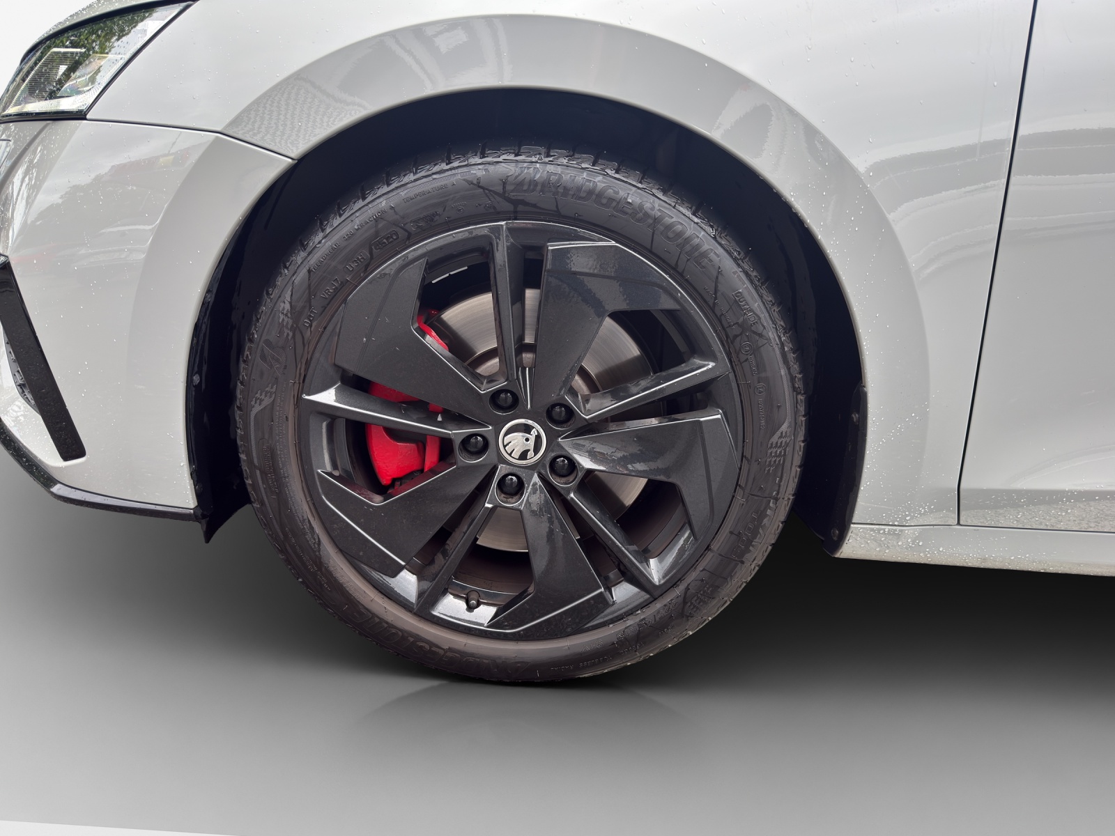 SKODA Octavia Combi 2.0 TSI DSG RS-image-7