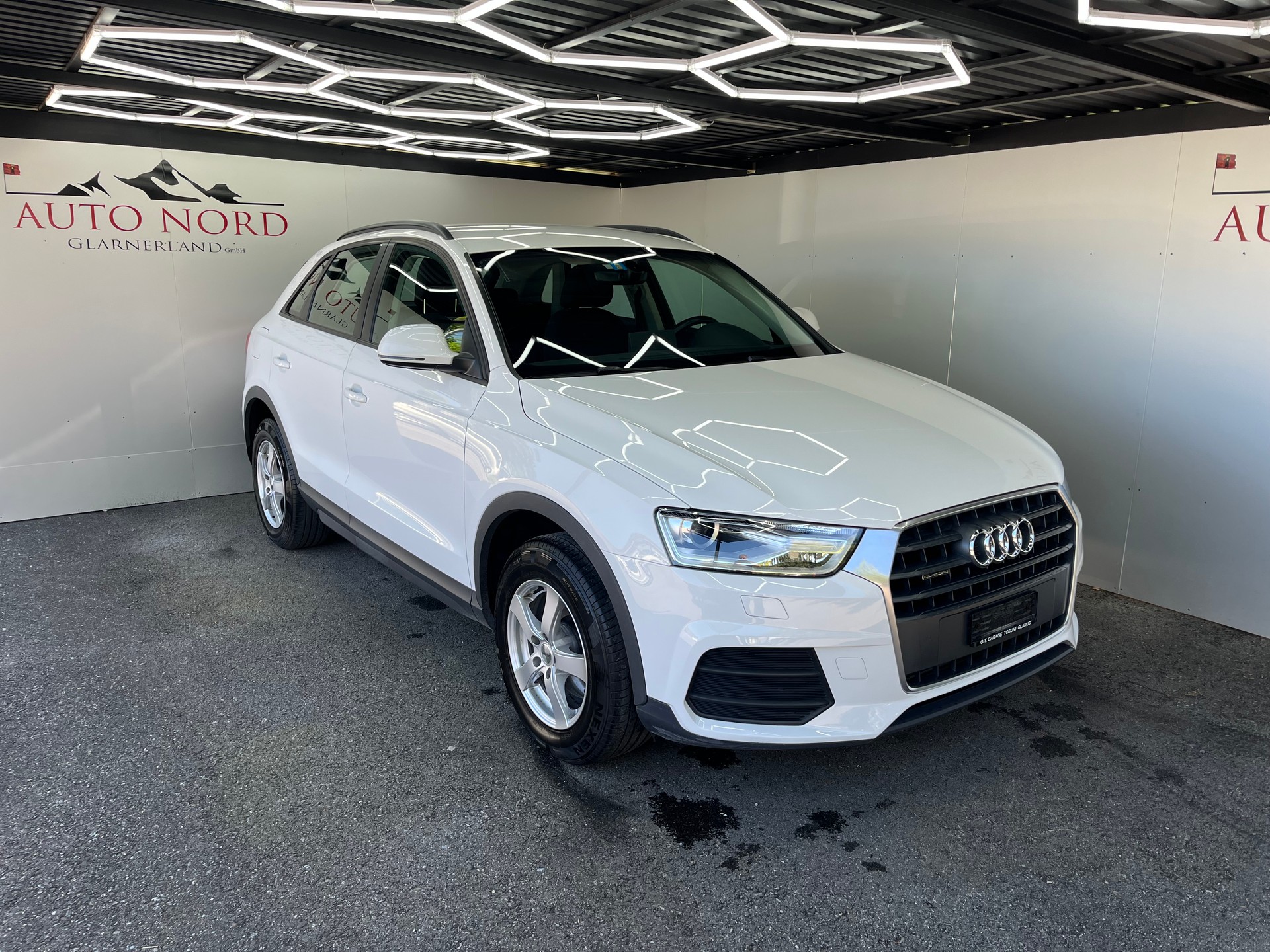 AUDI Q3 2.0 TFSI quattro S-tronic