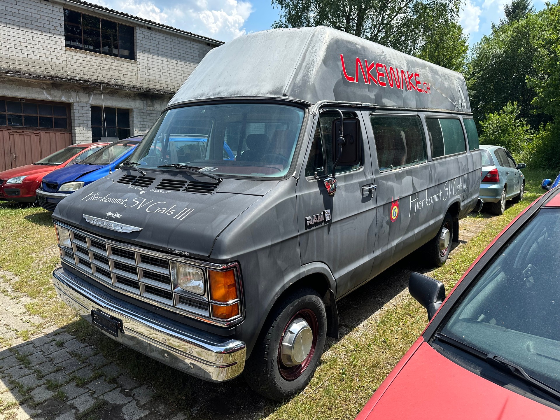 MOWAG B 350 N8 CHRYSLER Van 5.9L (BETRIEBSFERIEN bis 09.08.26)-showroom-element-3