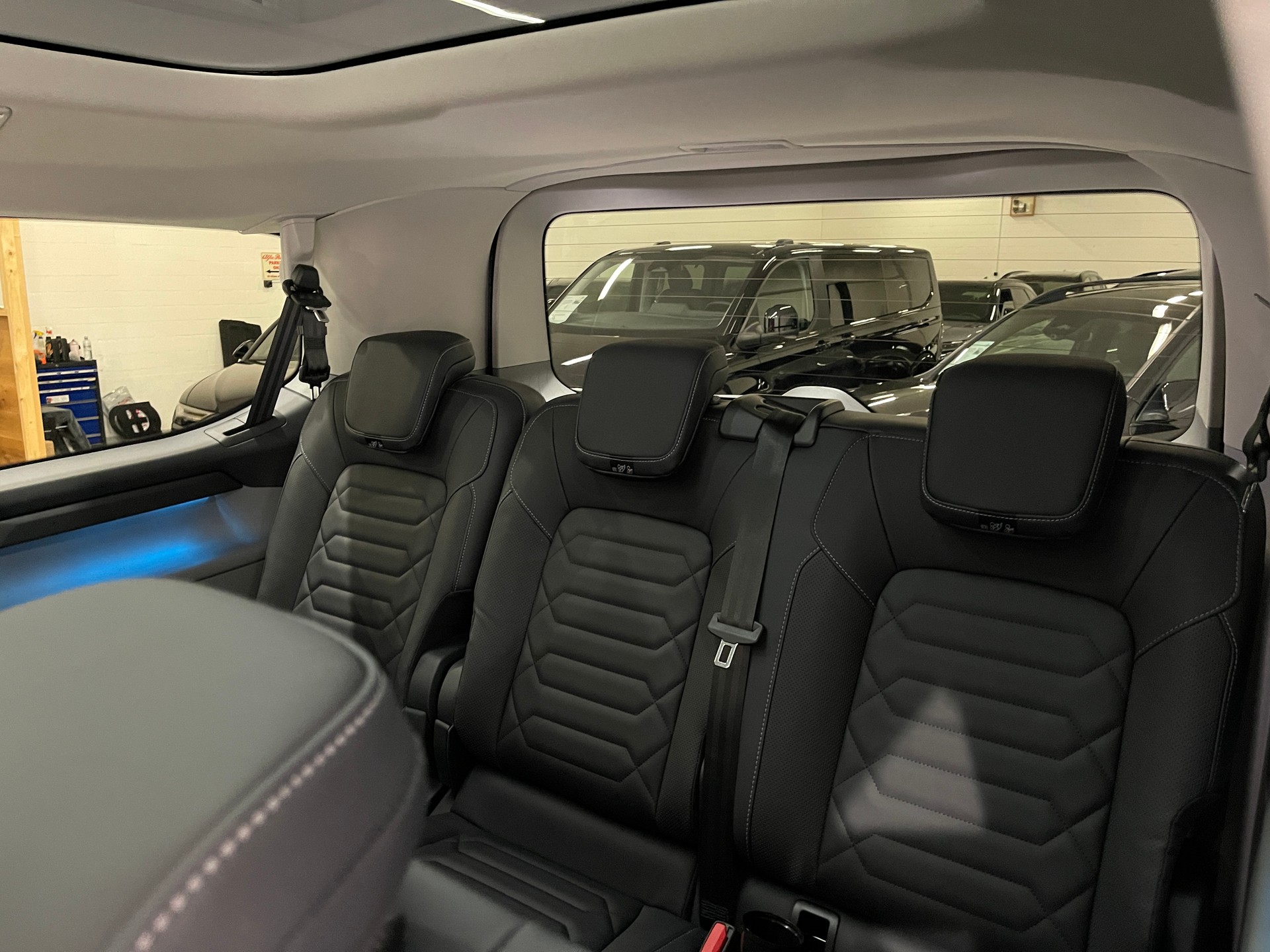 FORD Tourneo Bus 320 L1H1 TitaniumX Automat *5 JAHRE-200000KM GARANTIE*-image-11