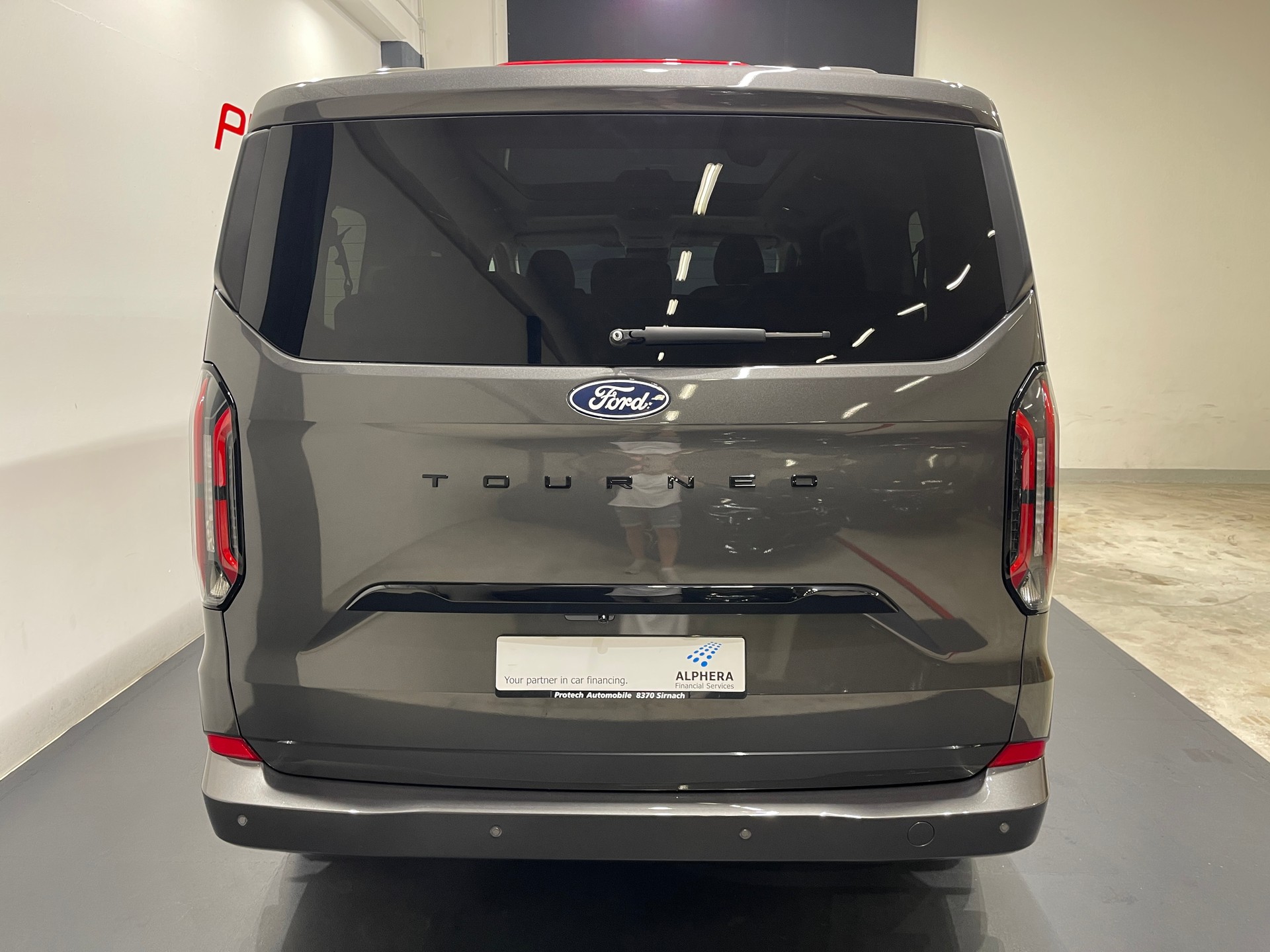 FORD Tourneo Bus 320 L1H1 TitaniumX Automat *5 JAHRE-200000KM GARANTIE*-showroom-element-3