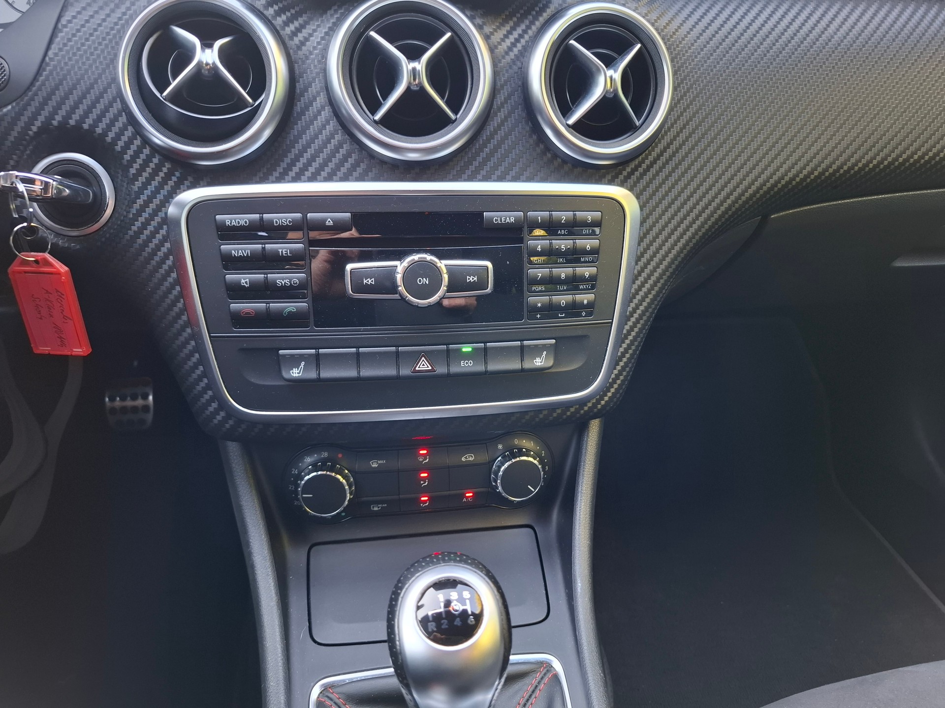 MERCEDES-BENZ A 180 AMG Line-image-11