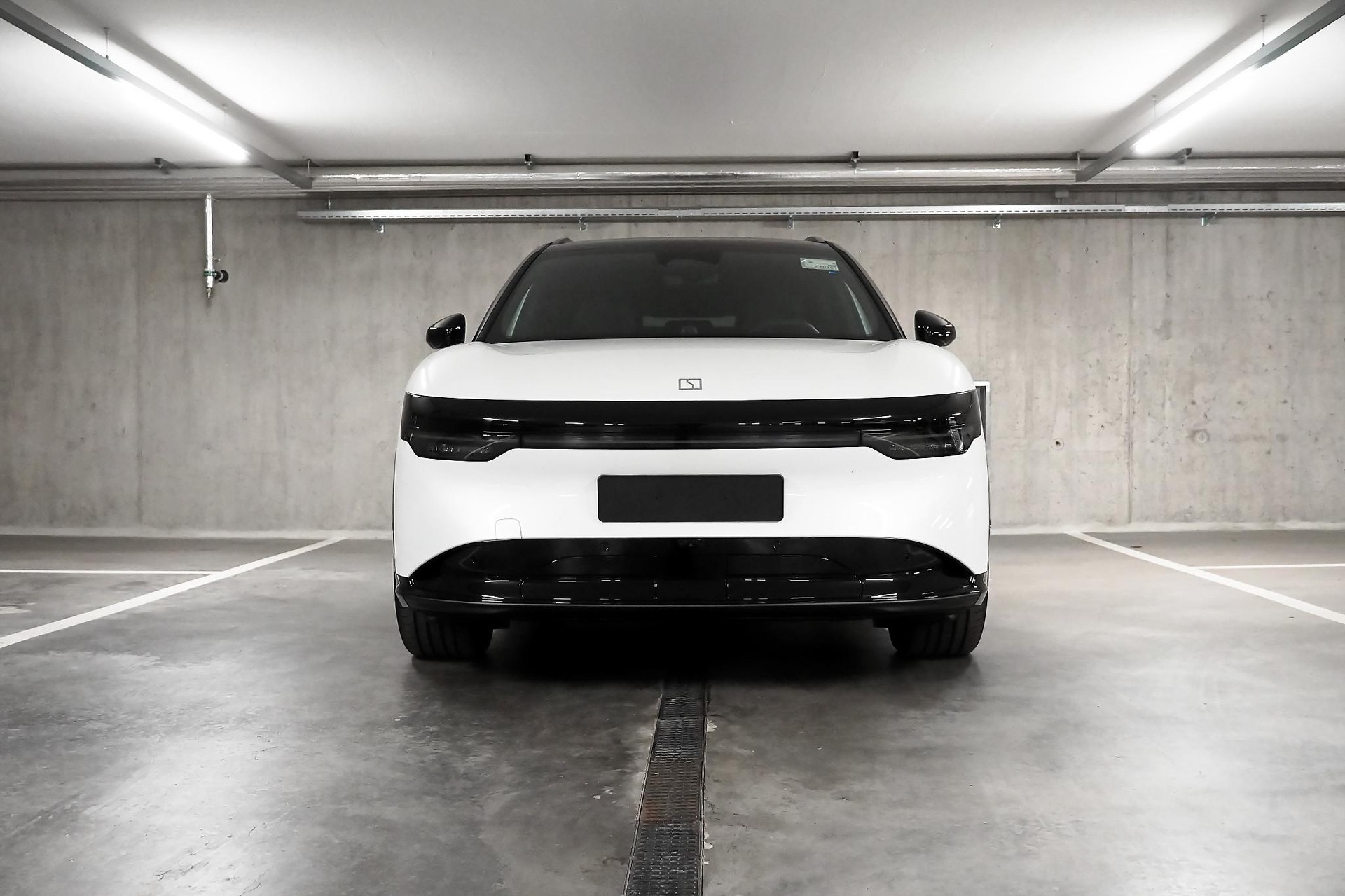 ZEEKR 7X Privilege AWD-showroom-element-2
