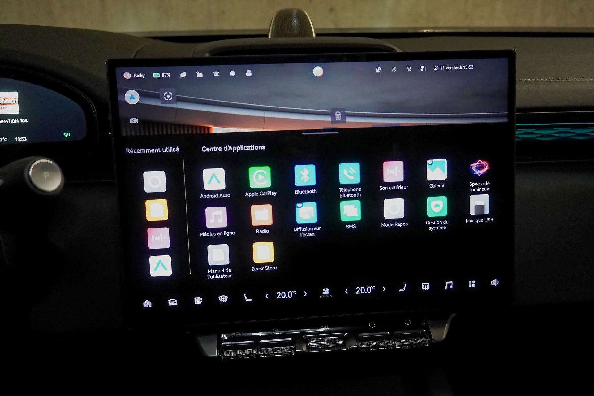 ZEEKR 7X Privilege AWD-image-18