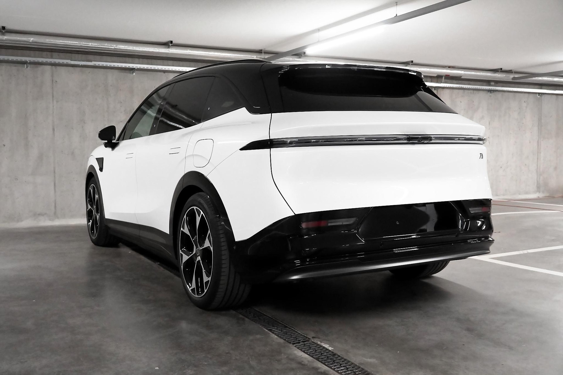 ZEEKR 7X Privilege AWD-image-11
