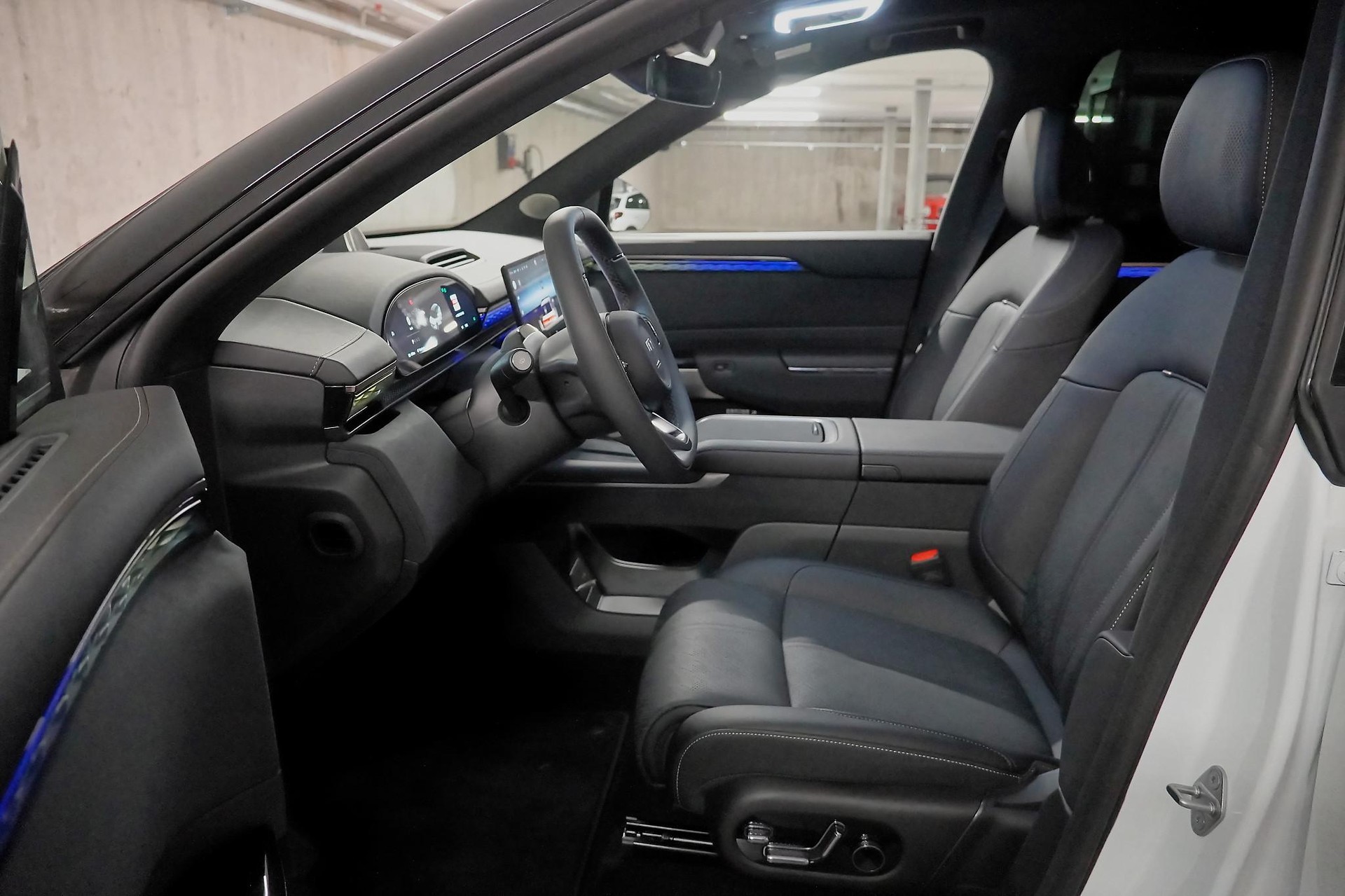 ZEEKR 7X Privilege AWD-image-14