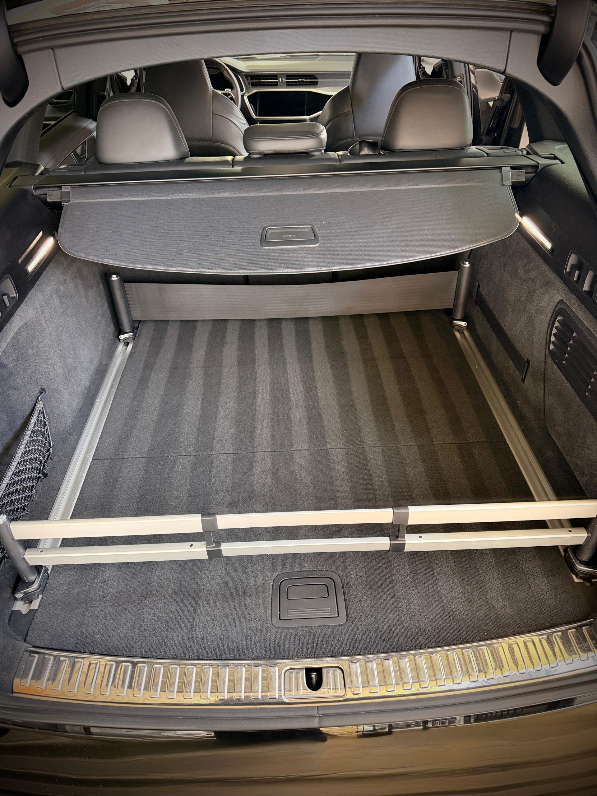 AUDI 4.0 V8 TFSI quattro T-Tronic-image-9