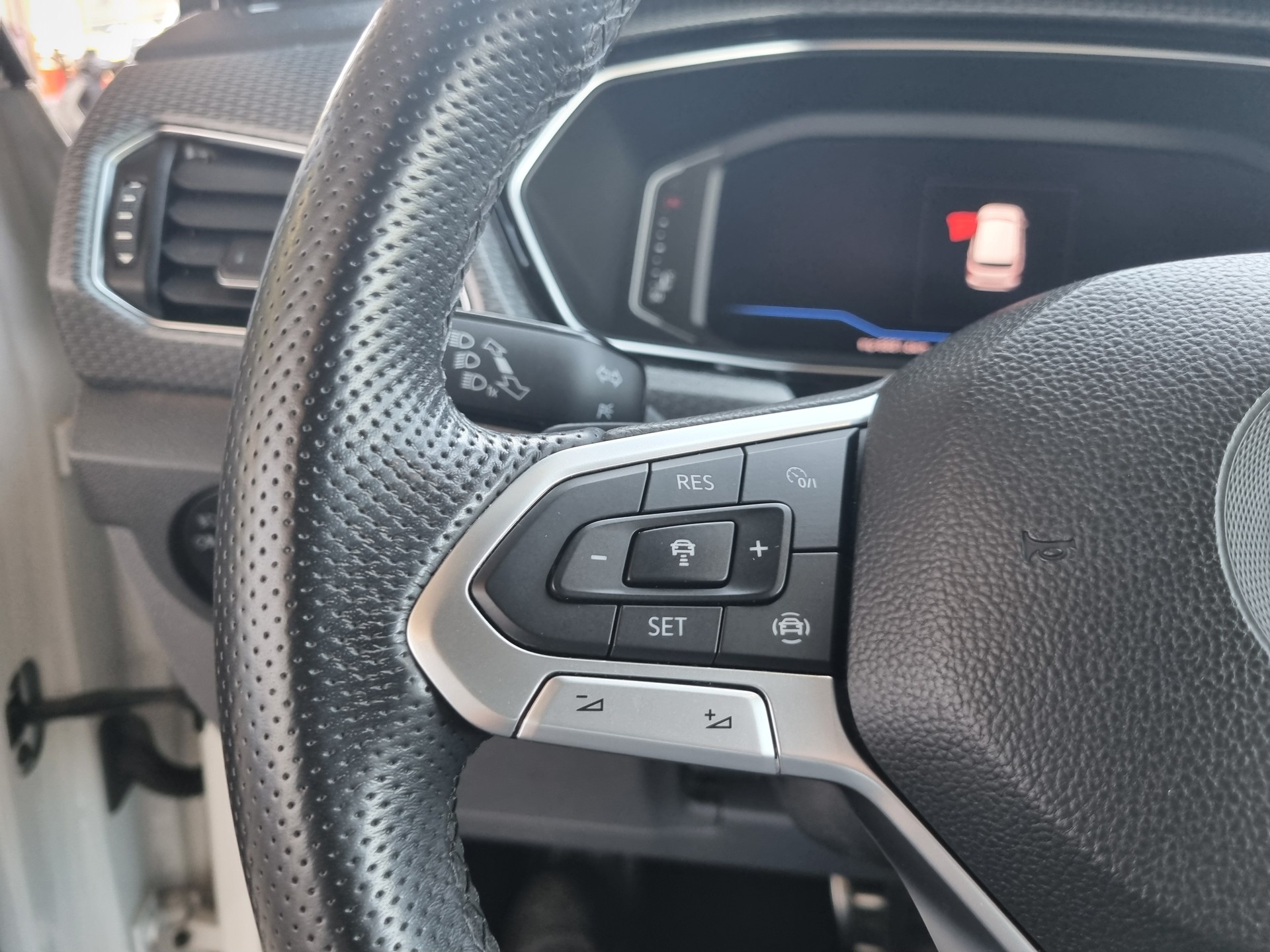VW T-Cross 1.0 TSI Style DSG-image-11