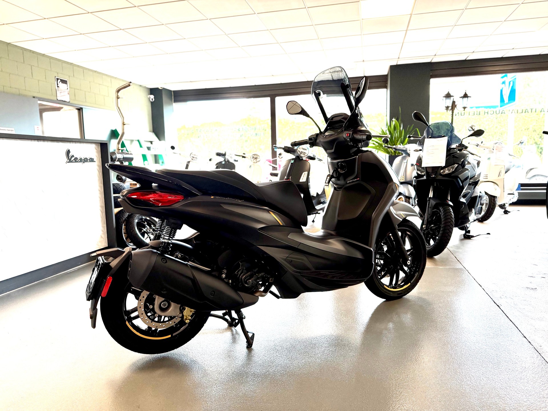PIAGGIO Beverly 310 25th Anniversary E5+-image-2