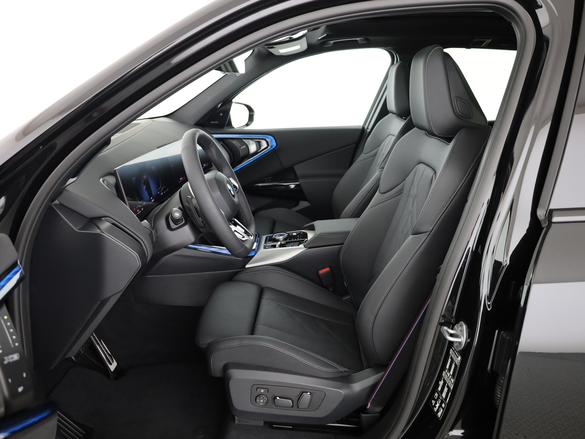 BMW X3 20d xDrive-showroom-element-3