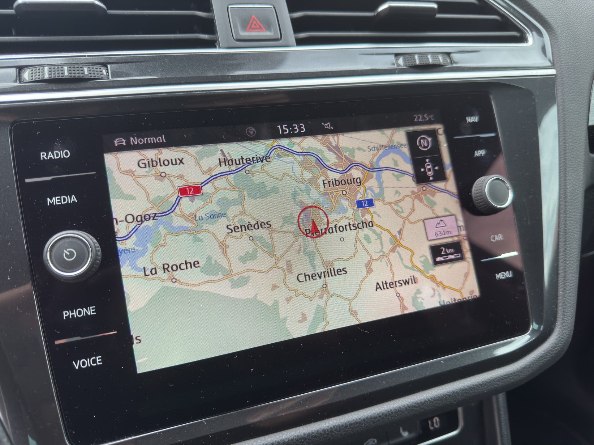 VW Tiguan 1.4 TSI BlueMT Sound DSG-image-10