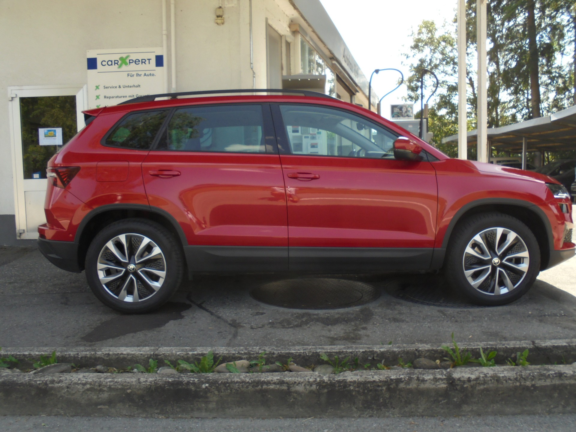 SKODA Karoq 2.0 TDI CR Style 4x4 DSG-image-2