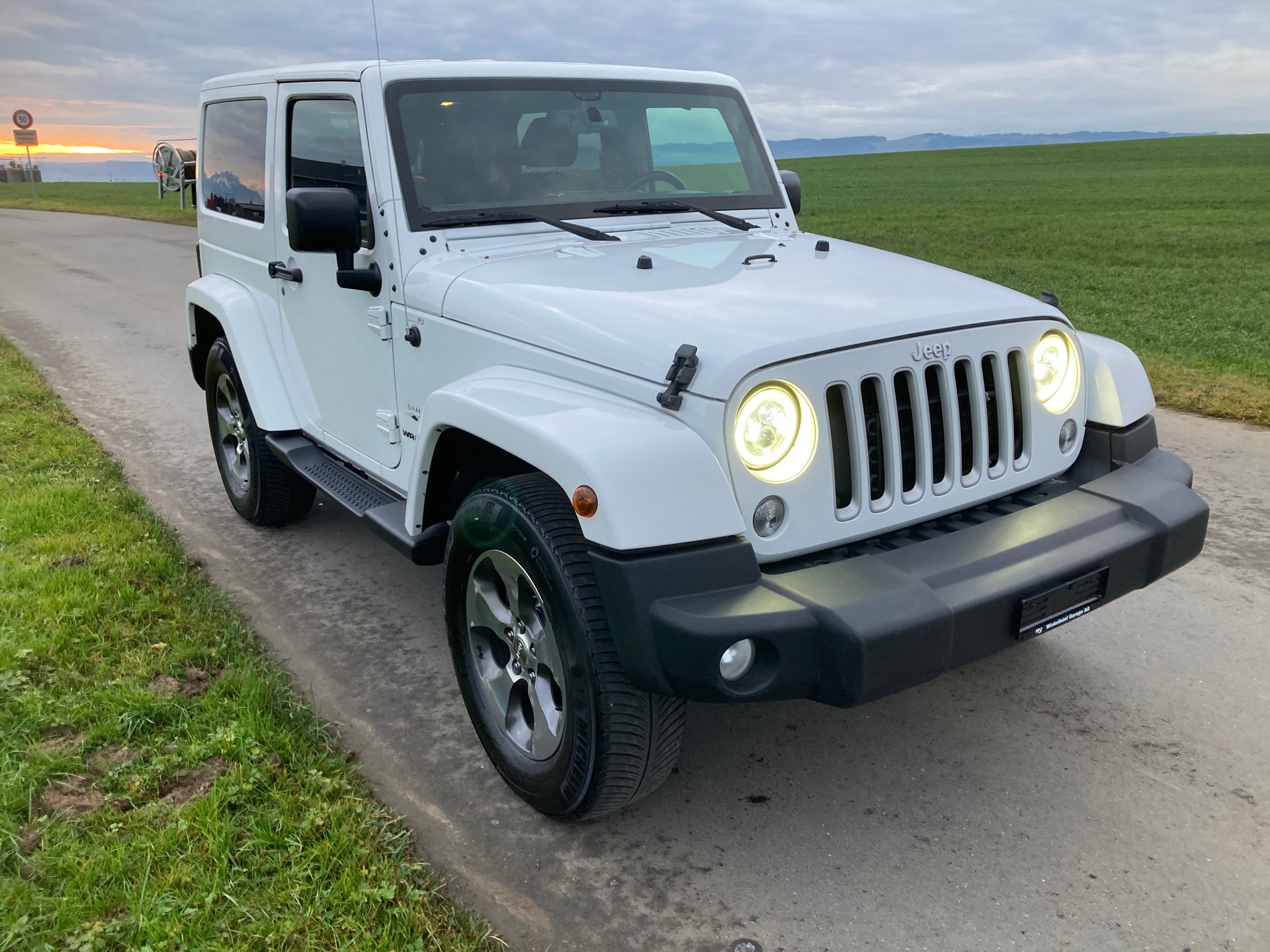 JEEP Wrangler 2.8 CRD Sahara Automatic hardtop mit Anhängerkupplung 2`800 KG-showroom-element-1