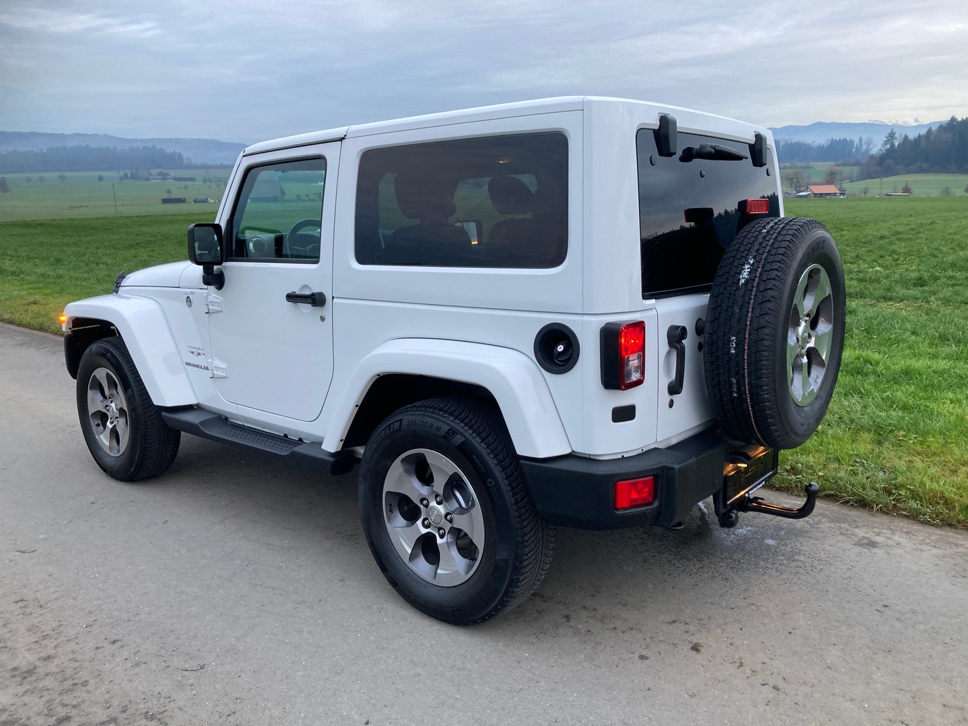 JEEP Wrangler 2.8 CRD Sahara Automatic hardtop mit Anhängerkupplung 2`800 KG-showroom-element-3