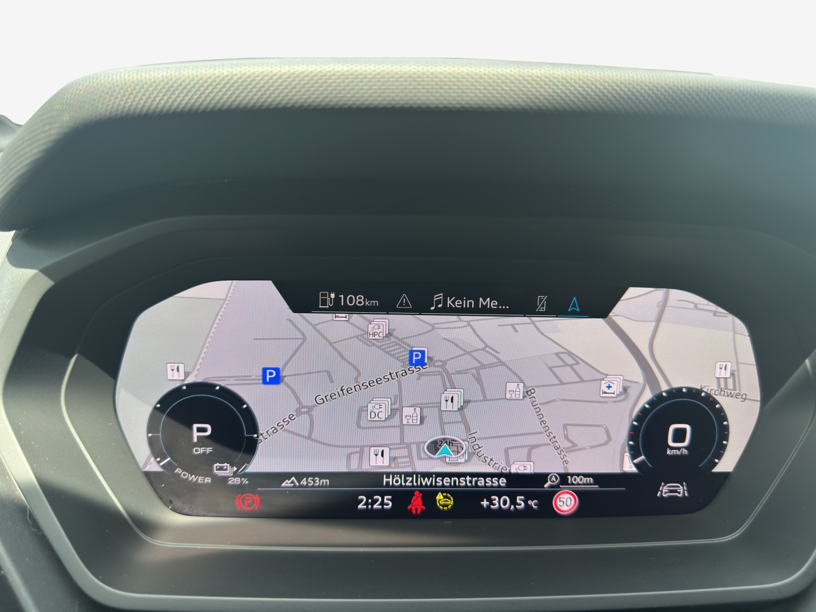 AUDI Q4 Sportback e-tron 50 quattro-image-16