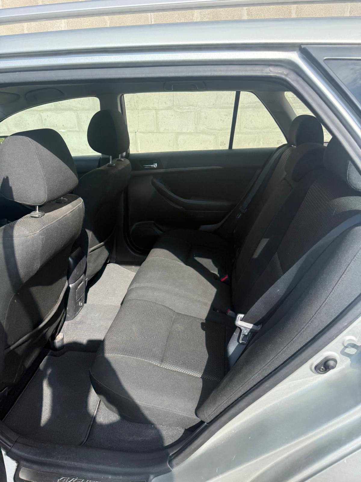 TOYOTA Avensis 2.4 D4 VVT-i Linea Sol Sportswagon T-Step5-image-8