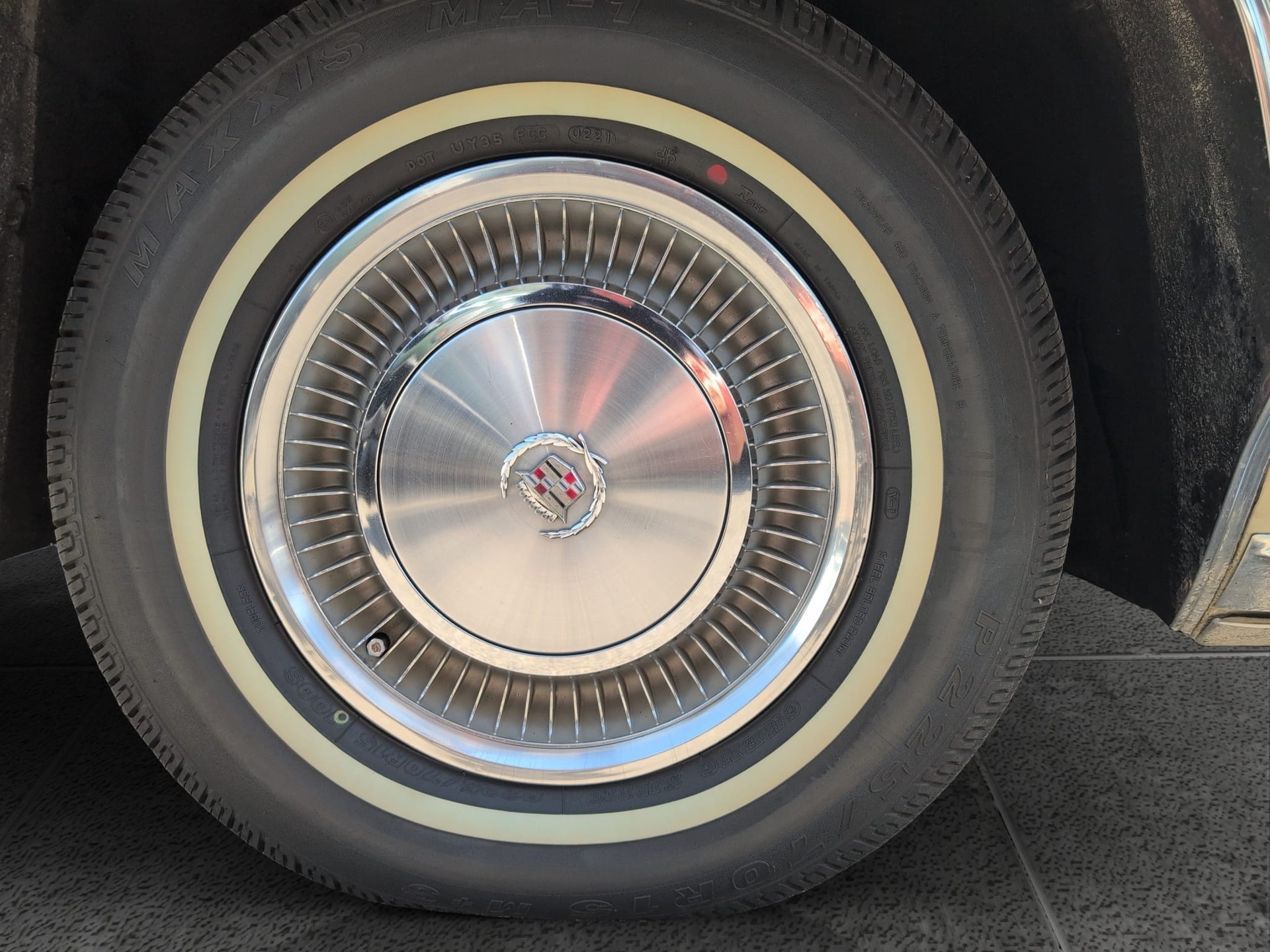 CADILLAC DEVILLE-image-8