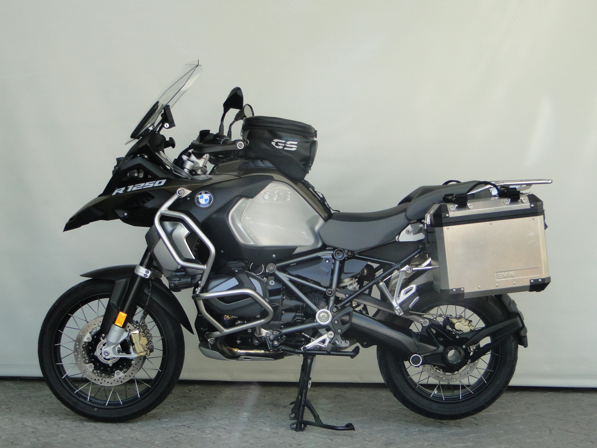 BMW R 1250 GS Adventure Akrapovic & Seitenkoffer