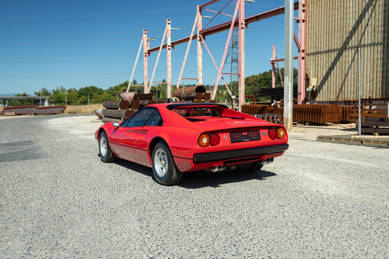 FERRARI 308 GTB (Vergaser & Trockensumpfschmierung)-image-4