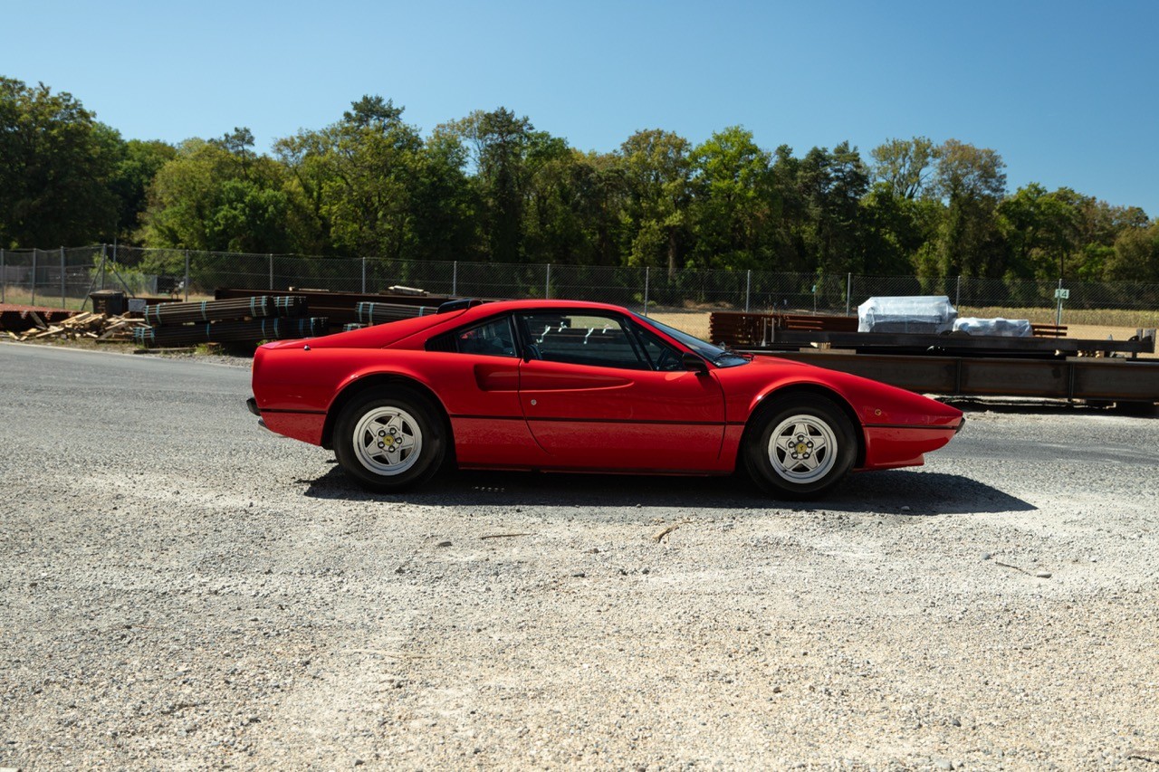 FERRARI 308 GTB (Vergaser & Trockensumpfschmierung)-image-7