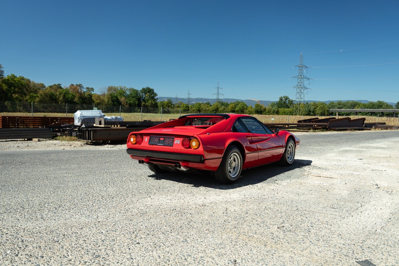 FERRARI 308 GTB (Vergaser & Trockensumpfschmierung)-image-6