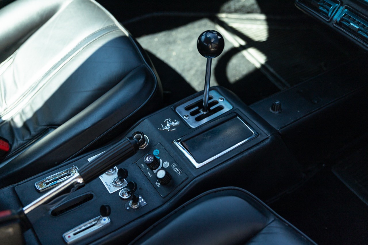 FERRARI 308 GTB (Vergaser & Trockensumpfschmierung)-image-11