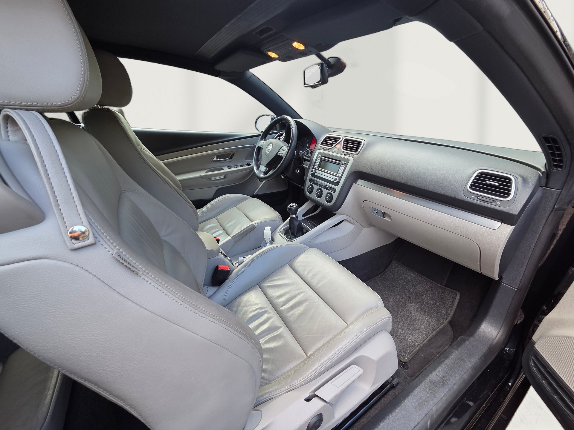 VW Eos 2.0 FSI Turbo-image-7