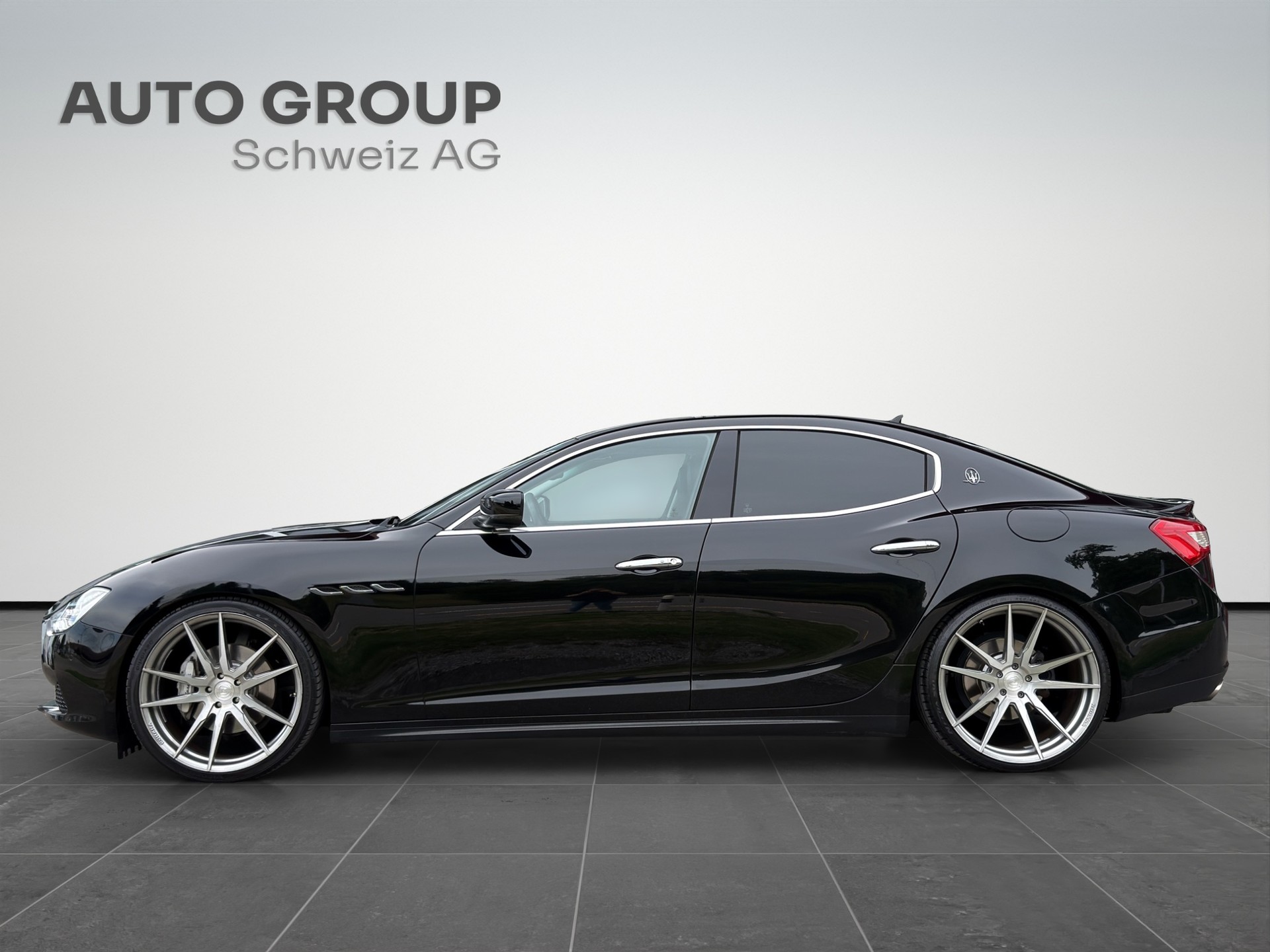 MASERATI Ghibli 3.0 V6 Automatica-showroom-element-1