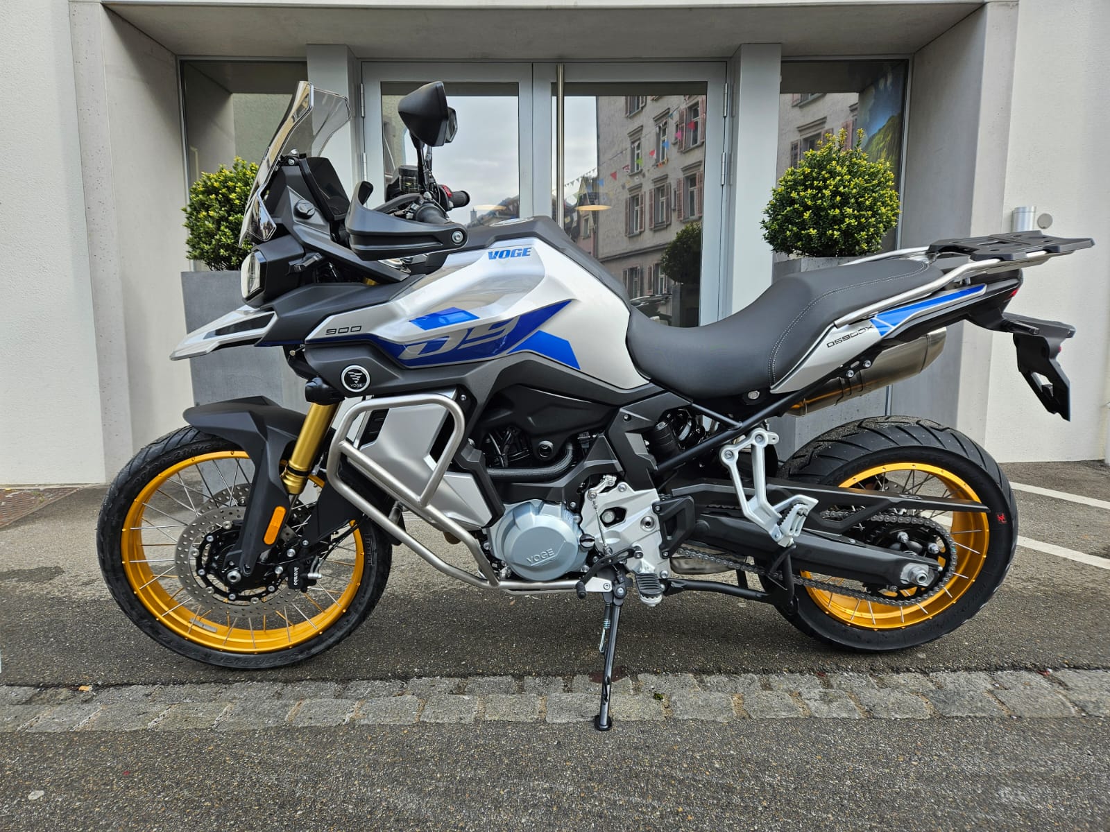VOGE 900 DSX-image-5