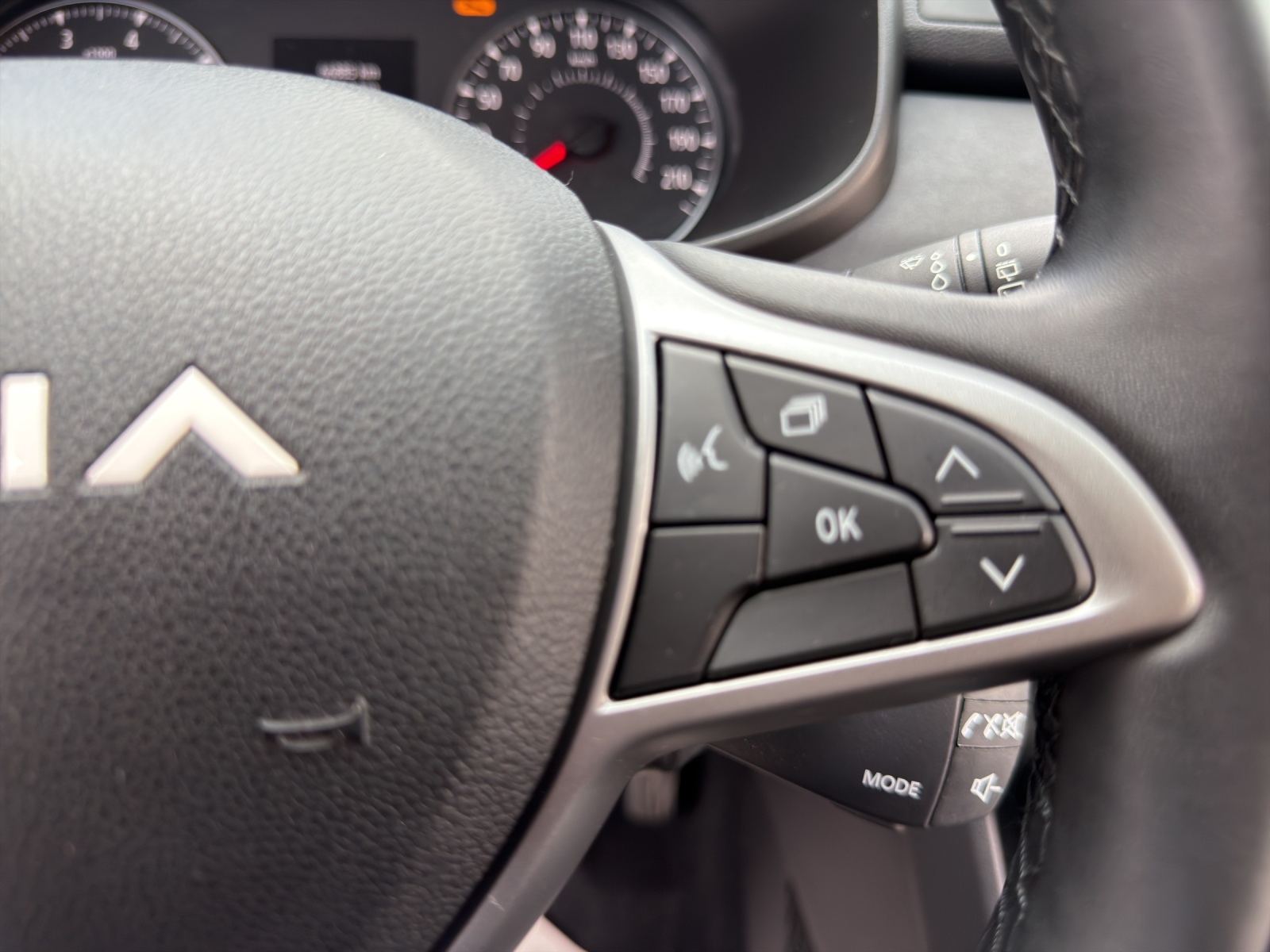 DACIA Sandero Stepway TCe 90 Expression-image-24