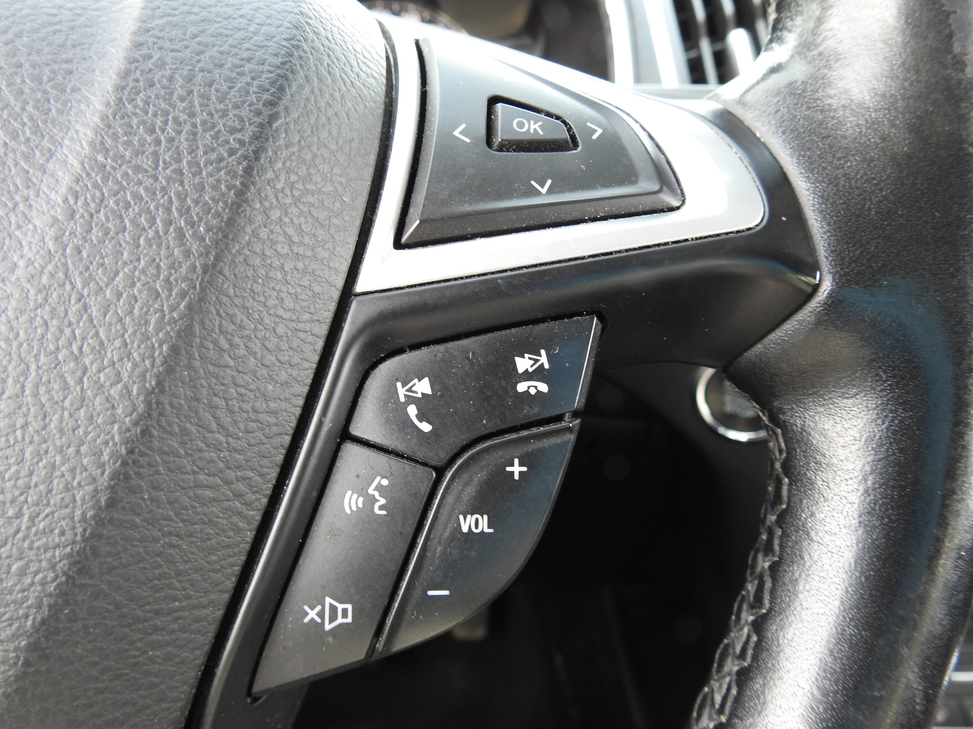 FORD Galaxy 2.0 TDC Titaniumi PowerShift-image-26