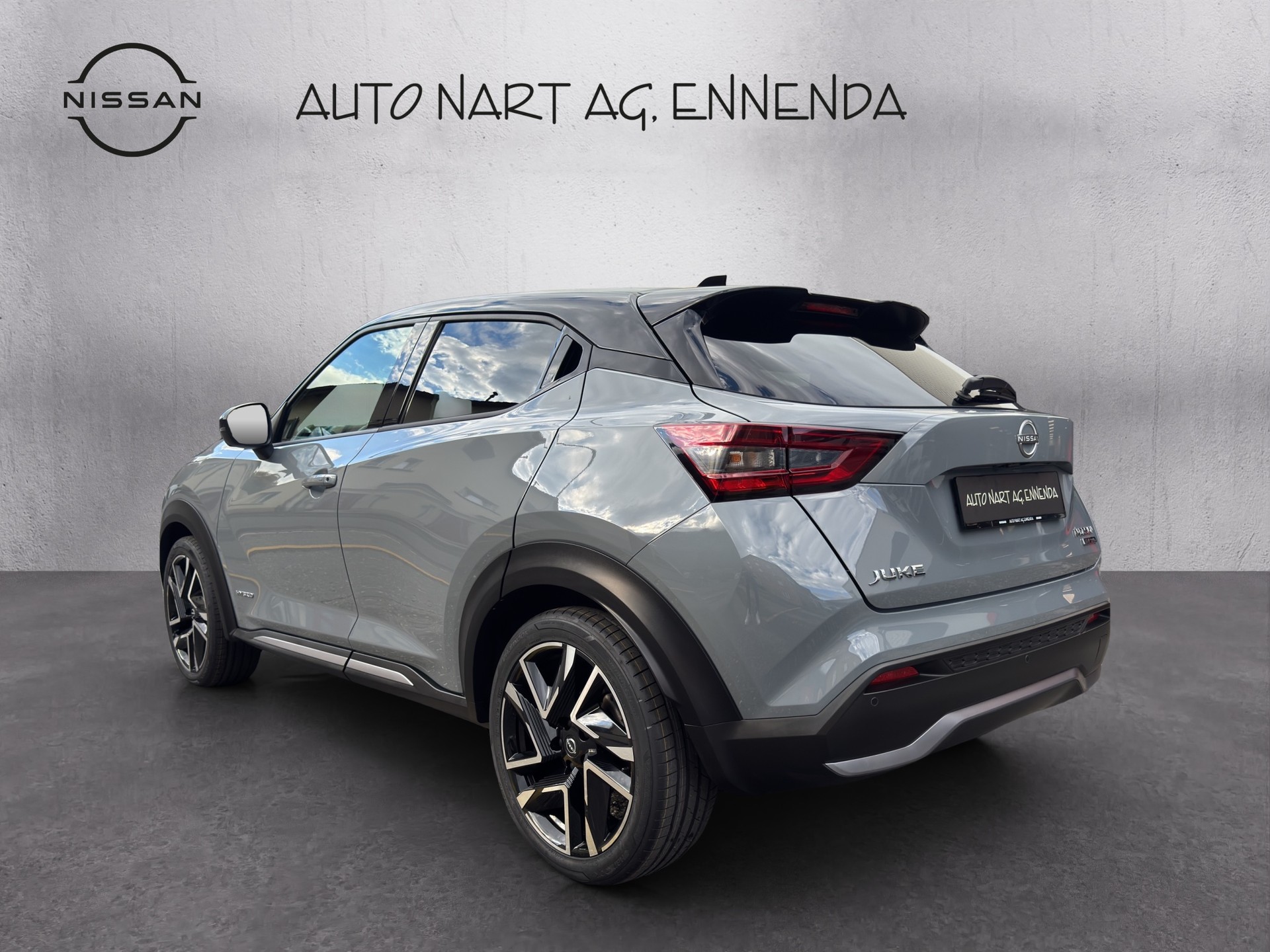 NISSAN Juke 1.6 FHEV N-Design-showroom-element-2