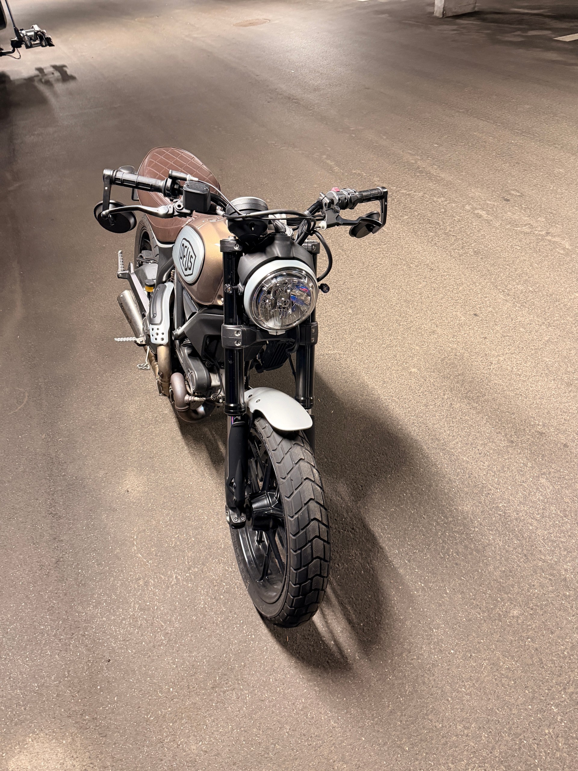 DUCATI Scrambler 800 Classic ABS-image-2
