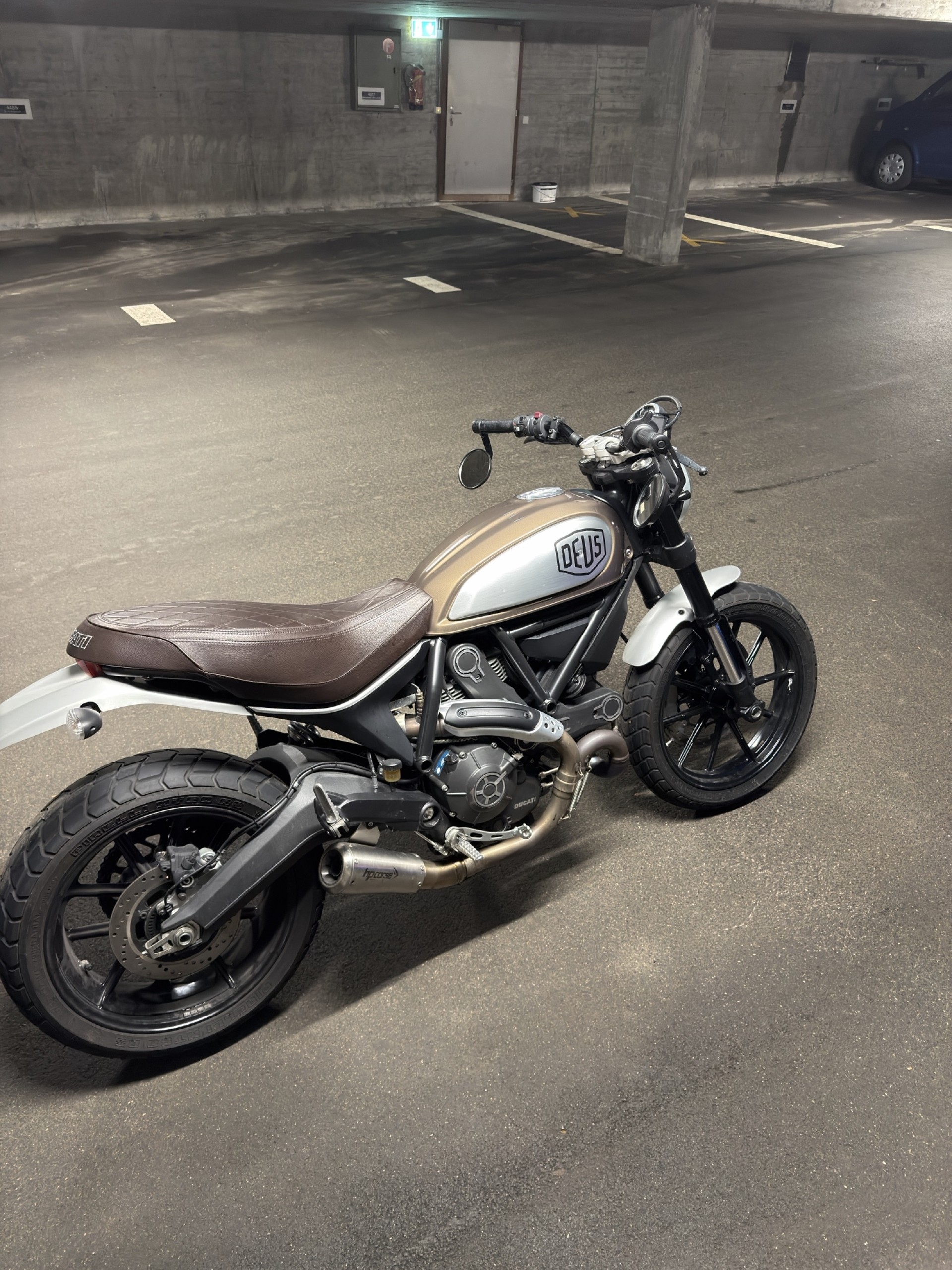 DUCATI Scrambler 800 Classic ABS-image-1