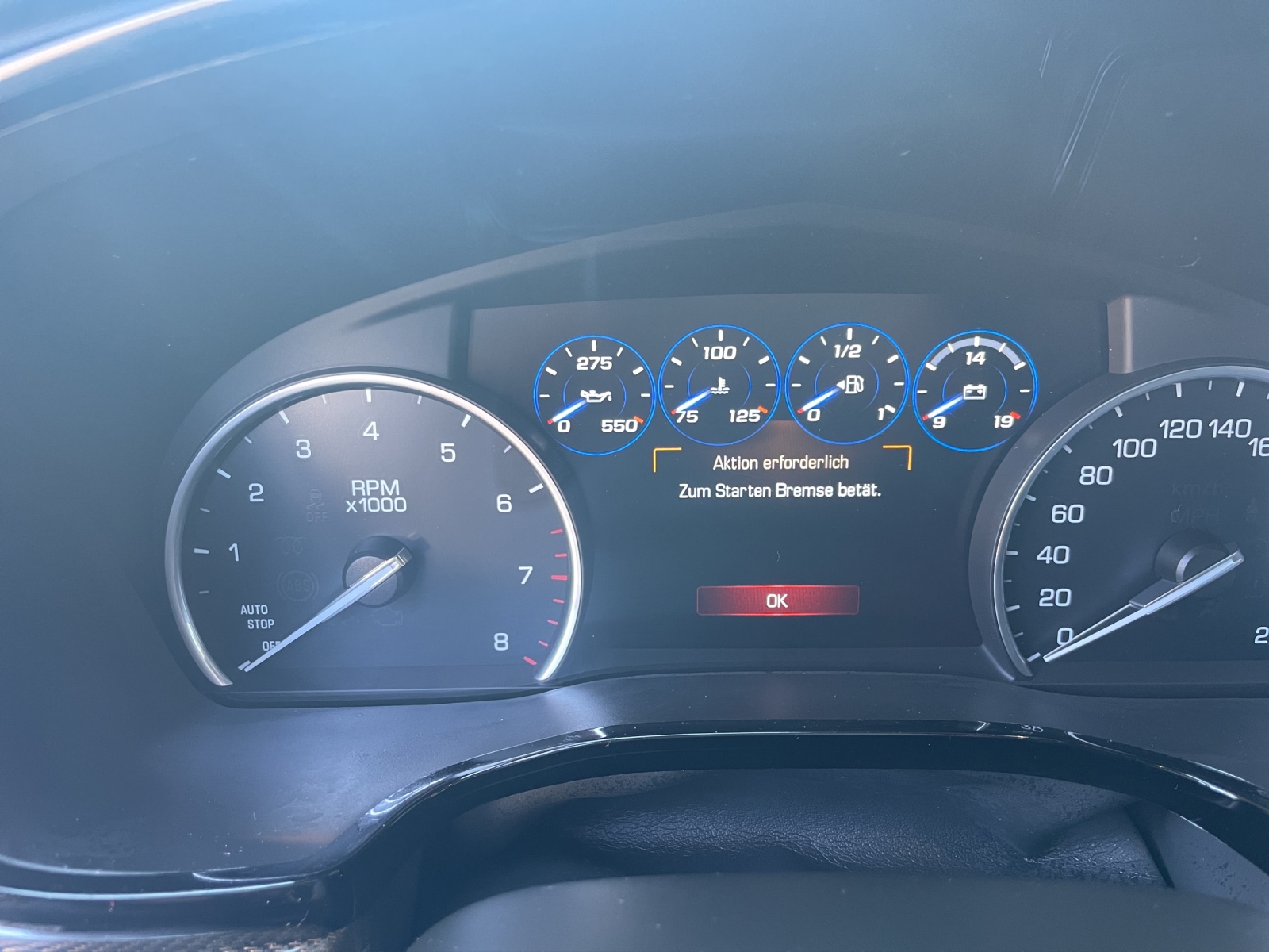 CADILLAC XT5 Luxury-image-12