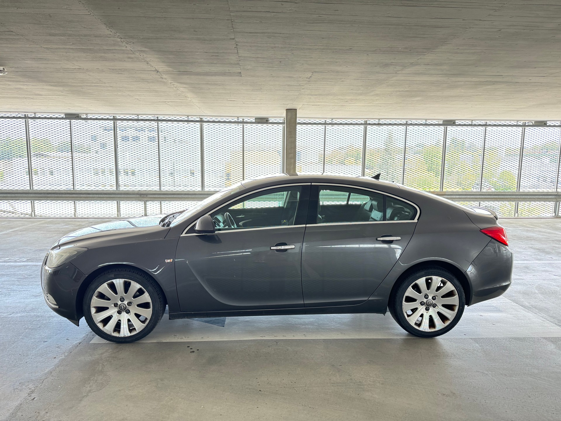 OPEL Insignia 2.0 CDTI Edition Automatic-image-4