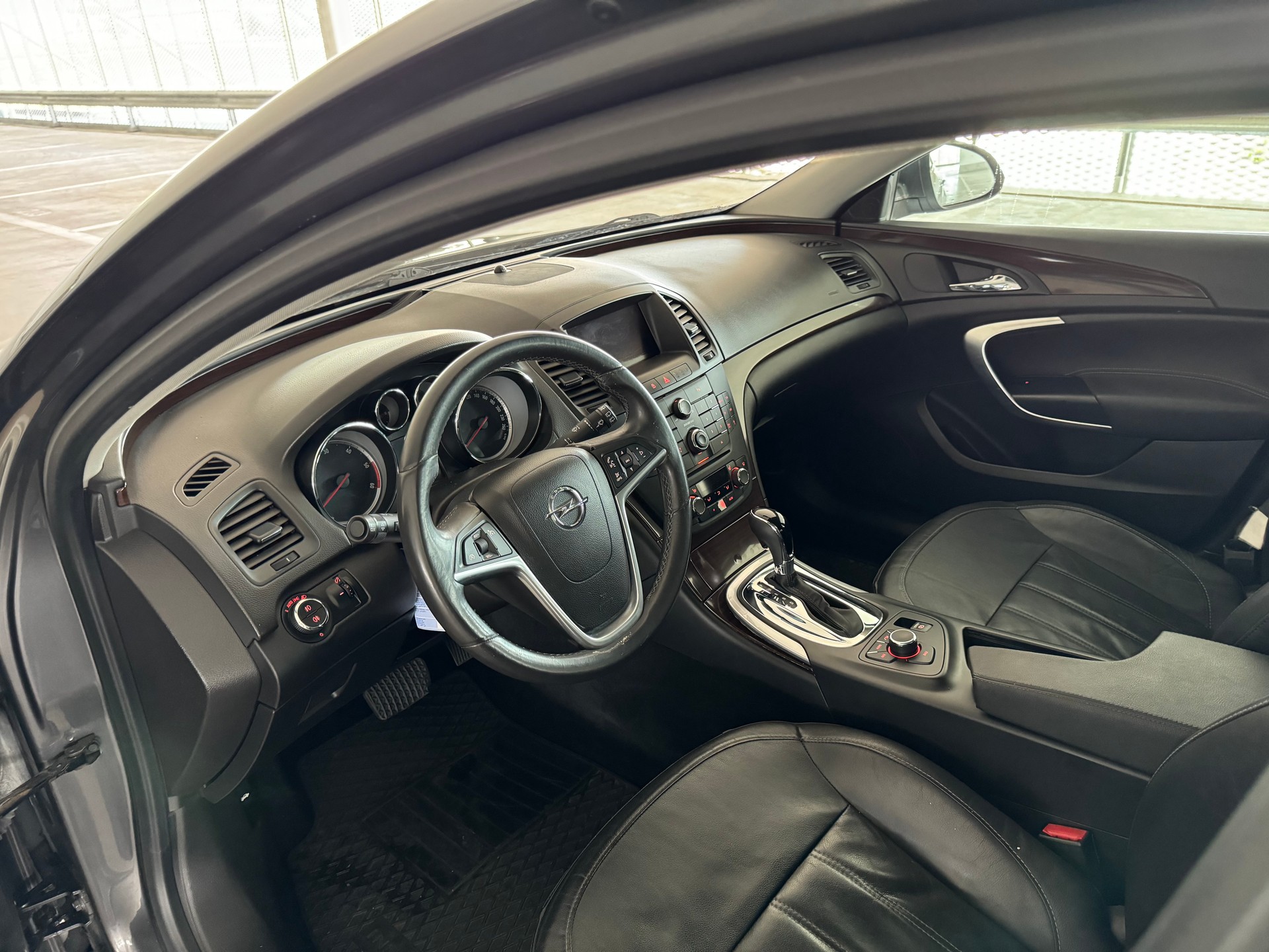 OPEL Insignia 2.0 CDTI Edition Automatic-image-10