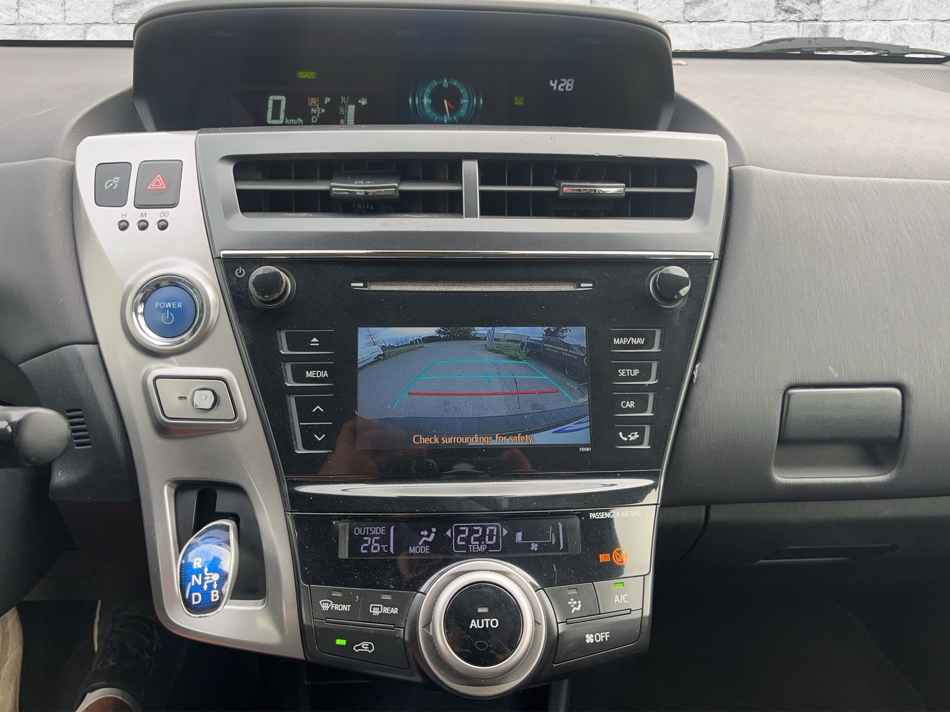 TOYOTA Prius+Wagon 1.8 VVT-i HSD Style 7 Places-image-9