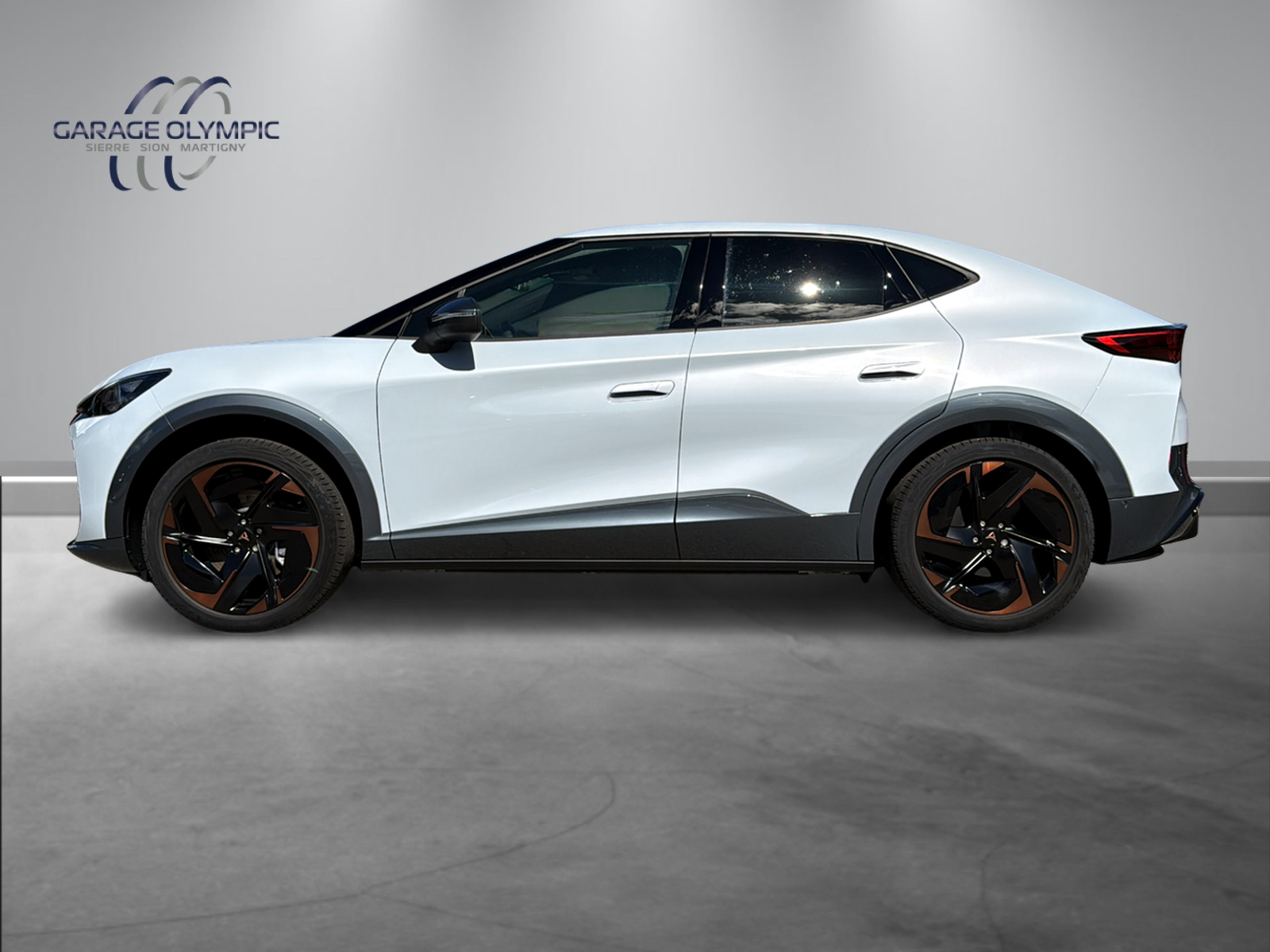 CUPRA Tavascan Type 9 77 kWh Adrenaline Prime Edition-showroom-element-1